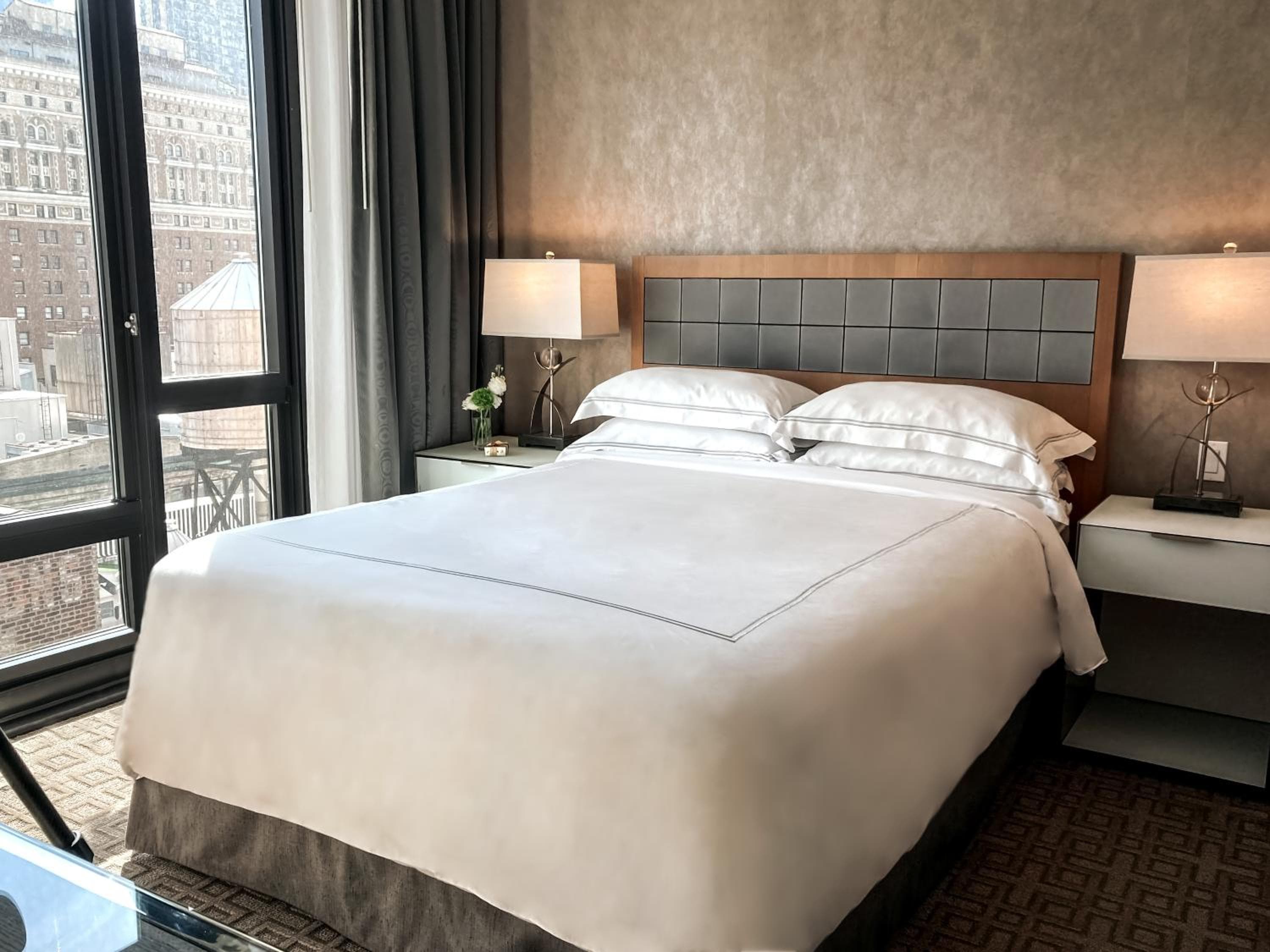 Executive Hotel Le Soleil New York — 10