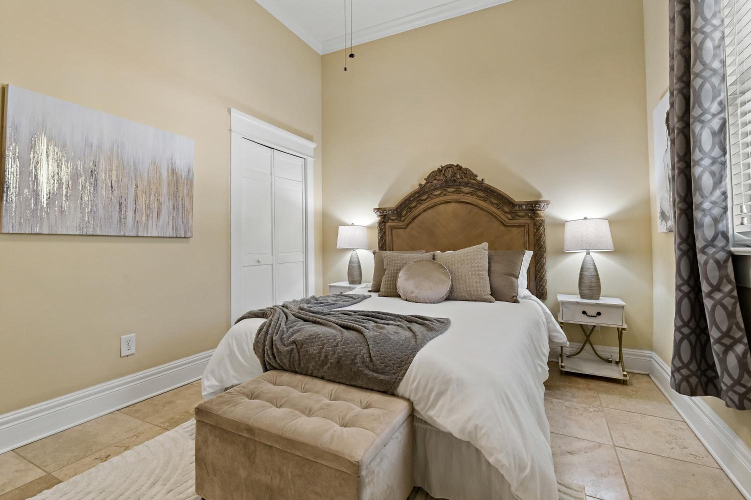 Cozy Hyde Park Home — 7