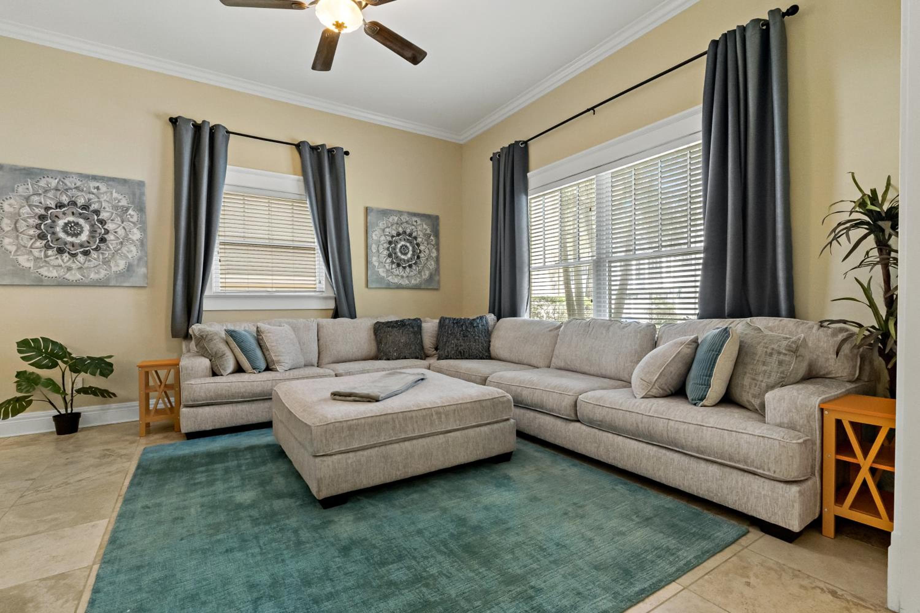 Cozy Hyde Park Home — 9