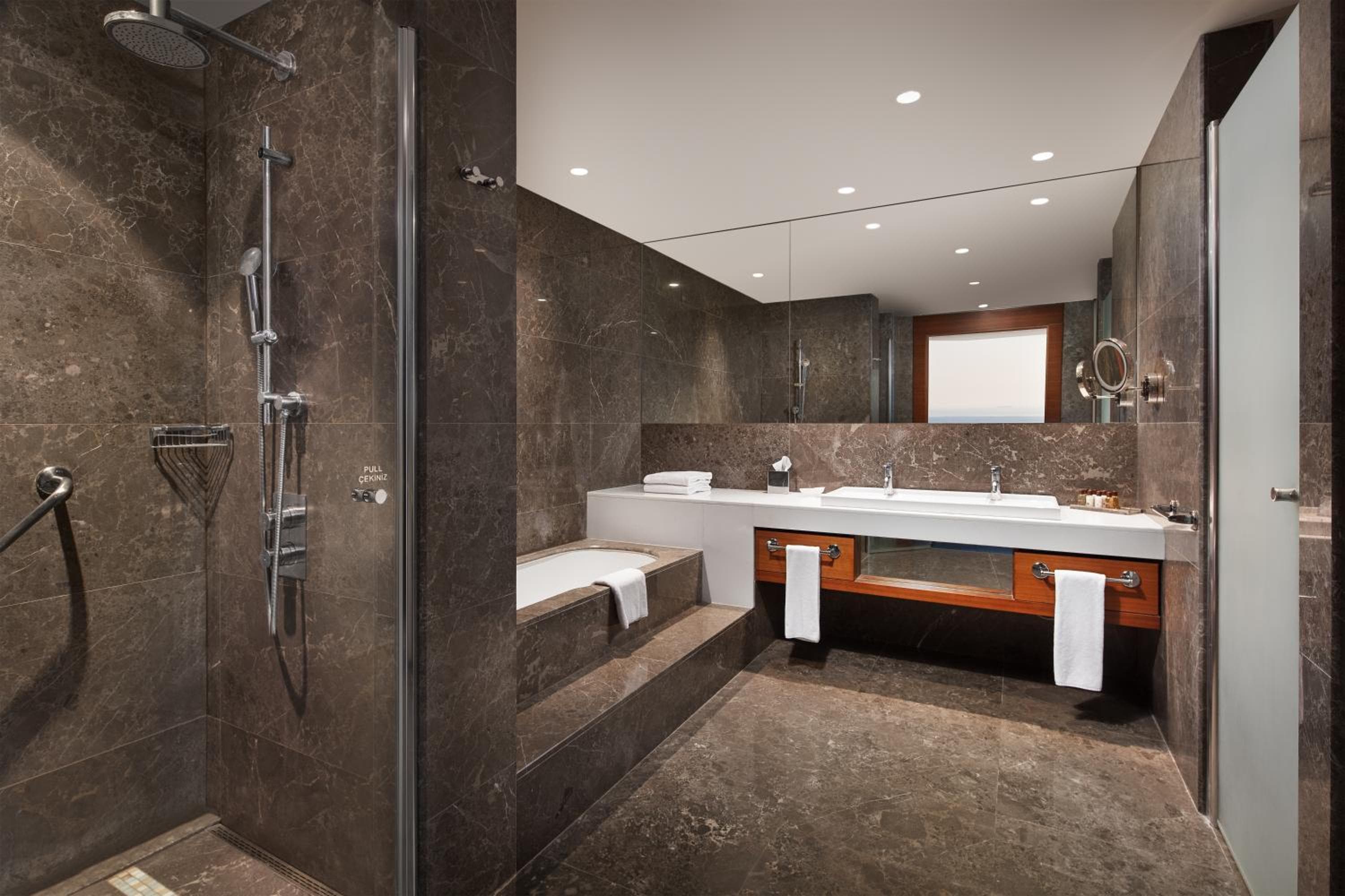 Sheraton Istanbul Atakoy Hotel — 16