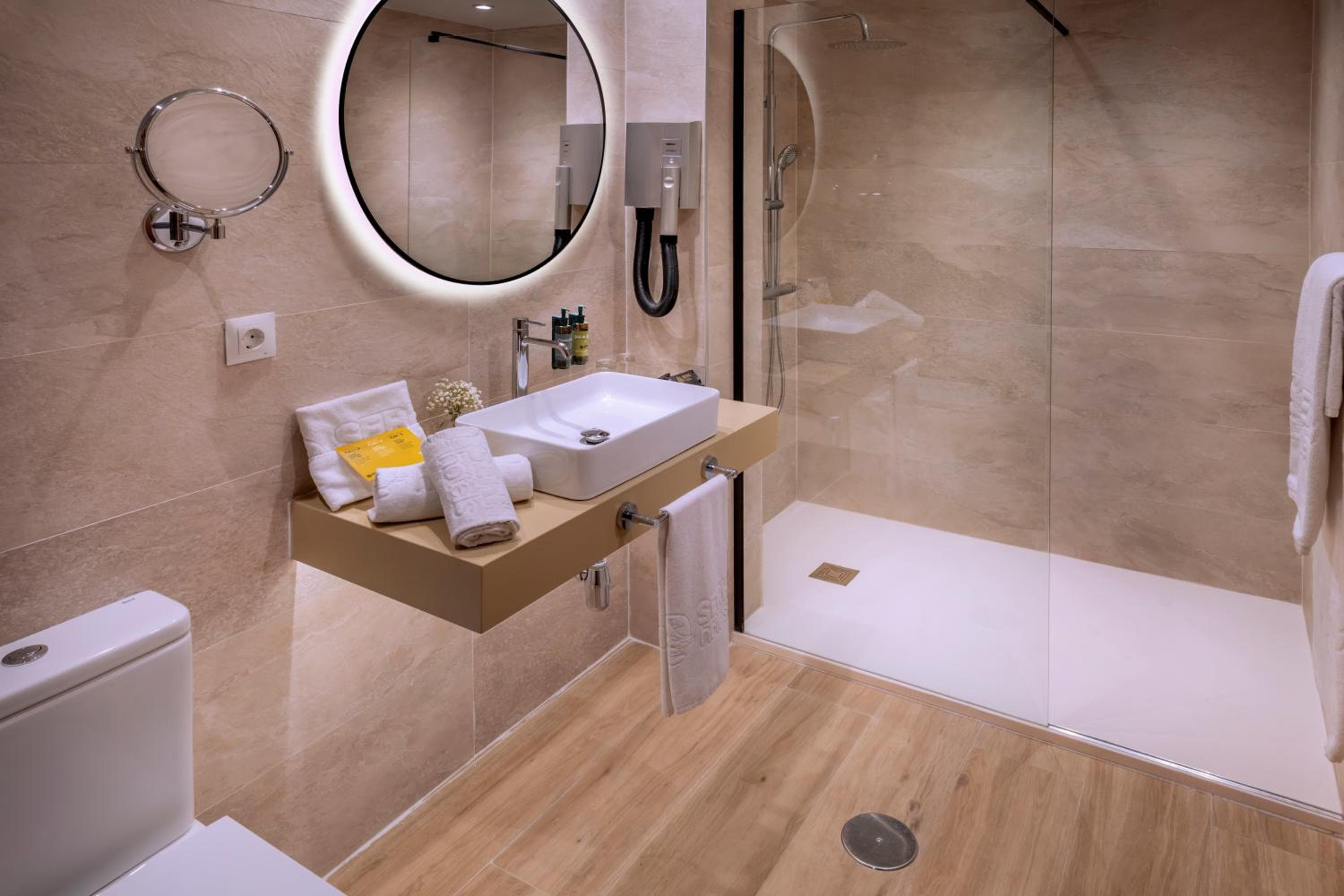 Hotel SERHS Rivoli Rambla — 30
