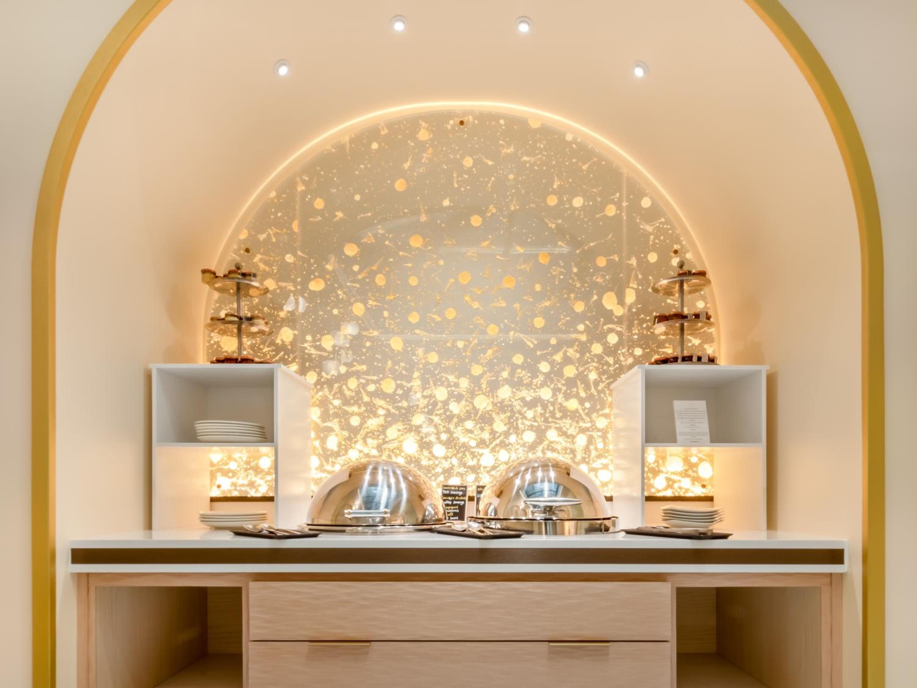 Hotel Claridge París — 21