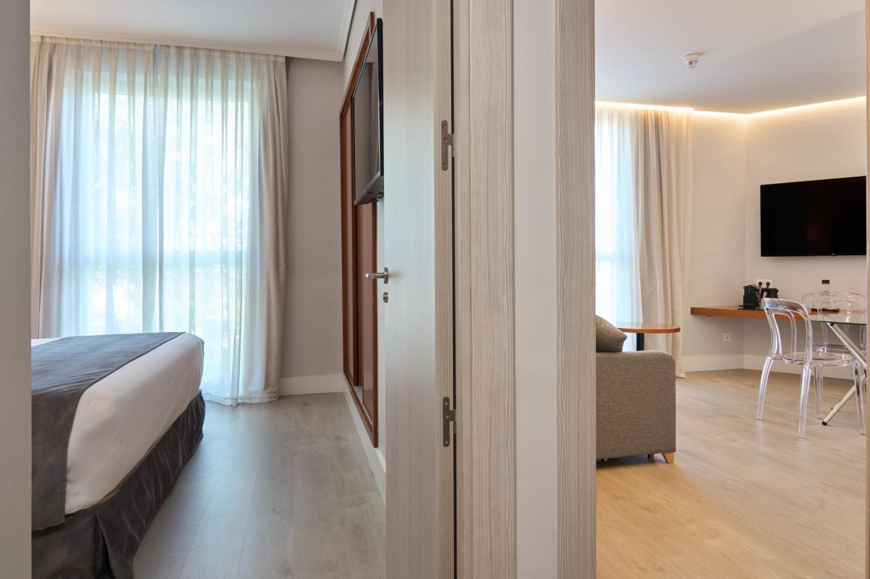 Hotel Puerta de Toledo — 23