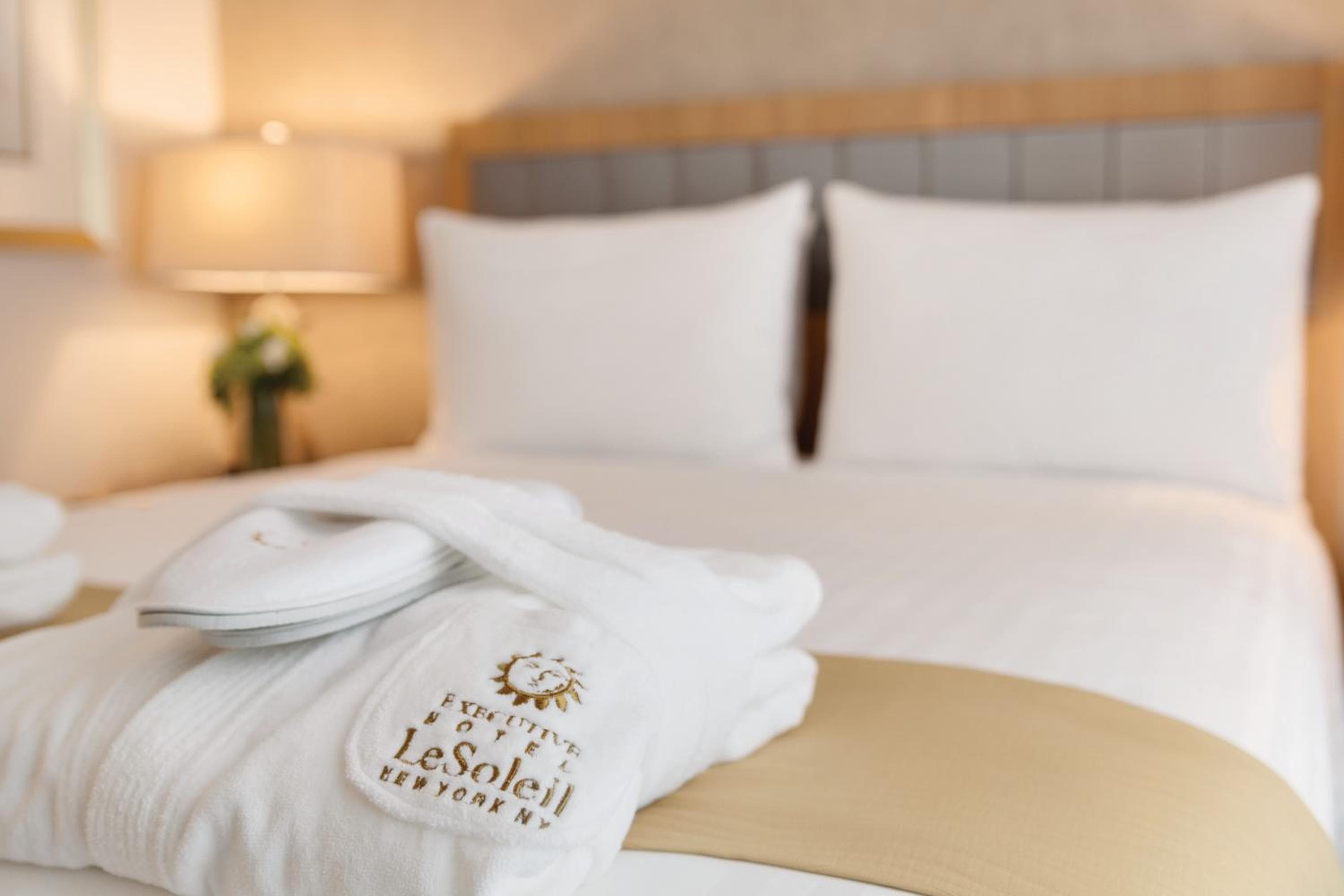 Executive Hotel Le Soleil New York — 12