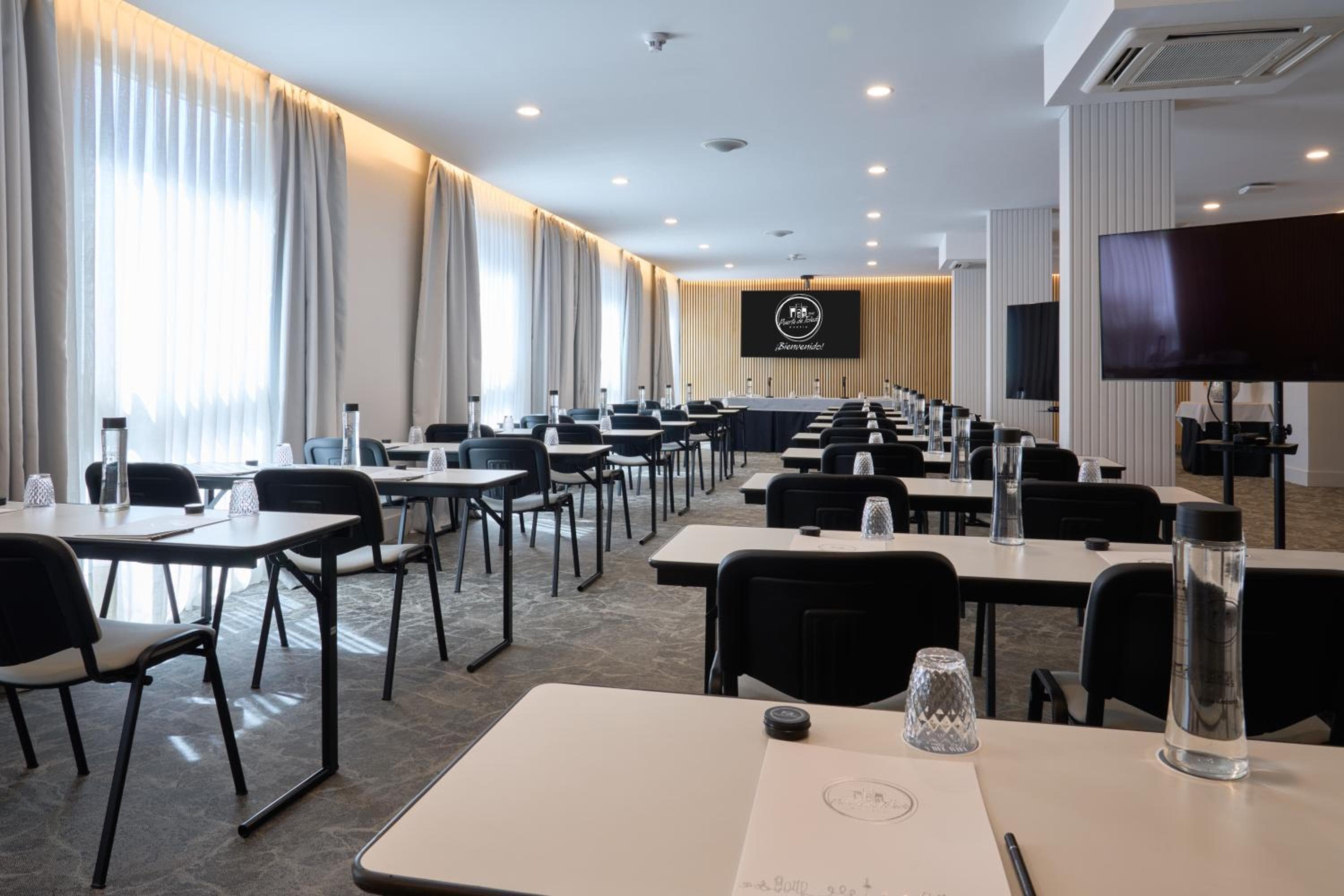 Hotel Puerta de Toledo — 11