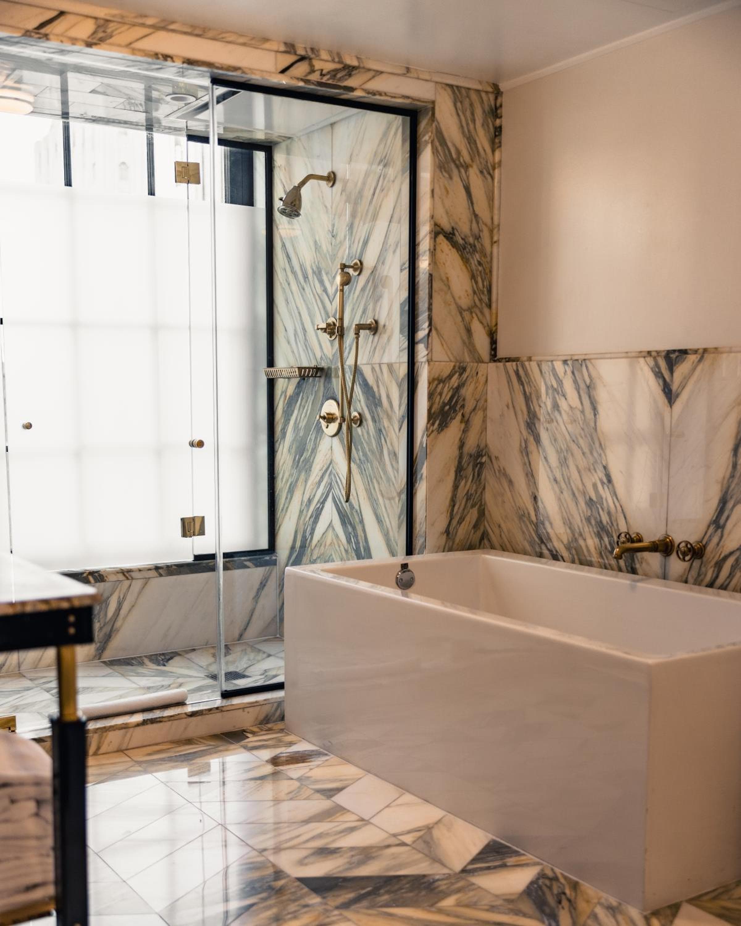Le Meridien New York, Central Park by Marriott — 9