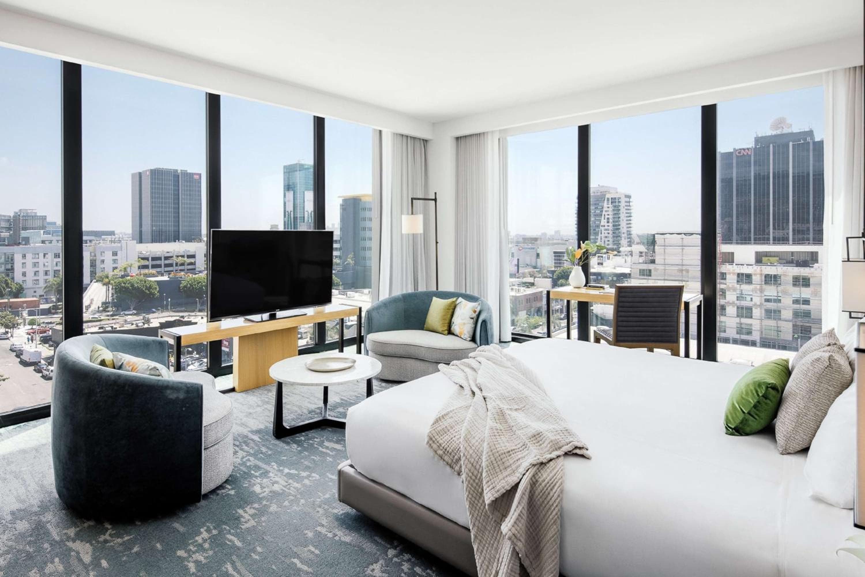 Dream Hollywood, by Hyatt — 10