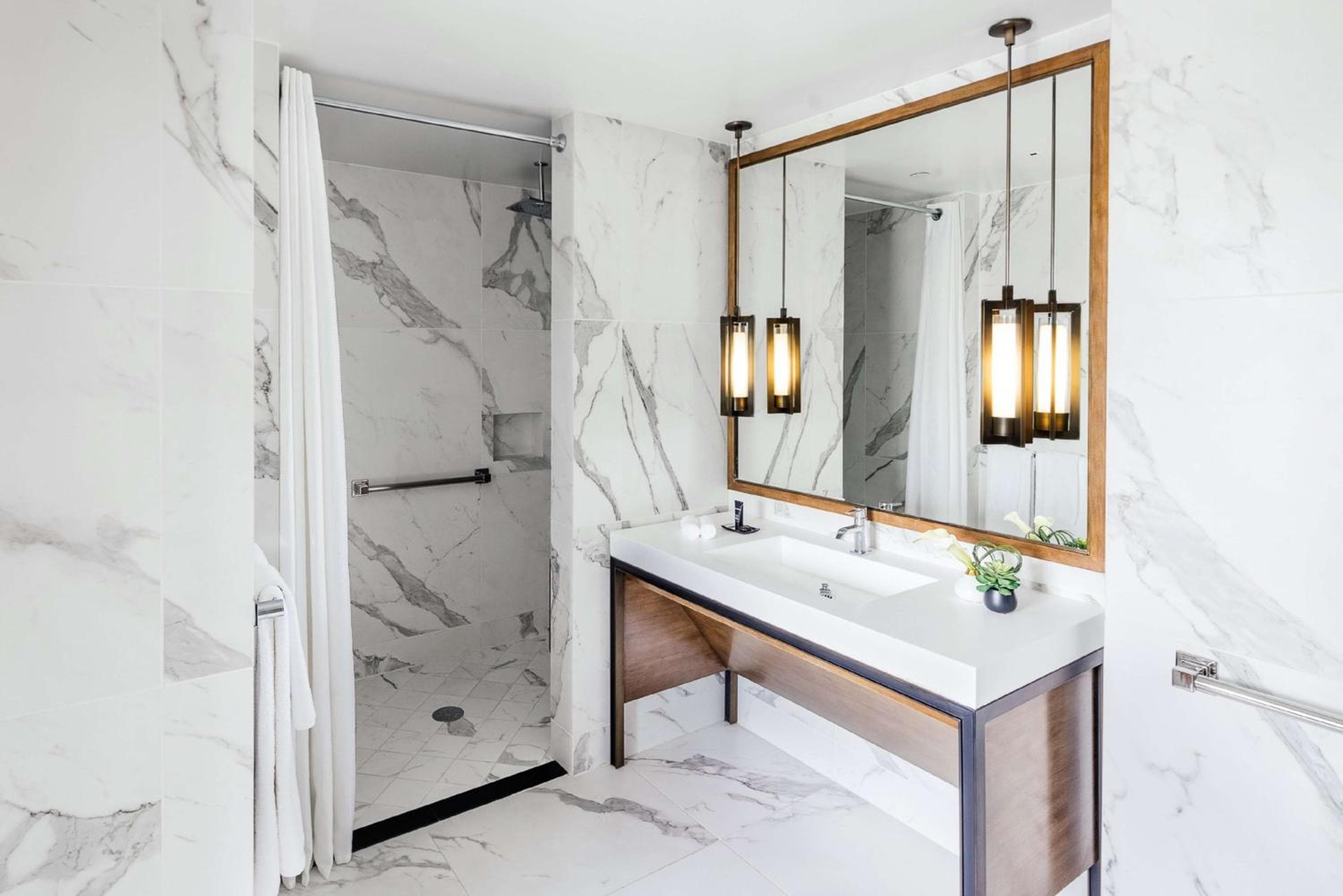 Dream Hollywood, by Hyatt — 20