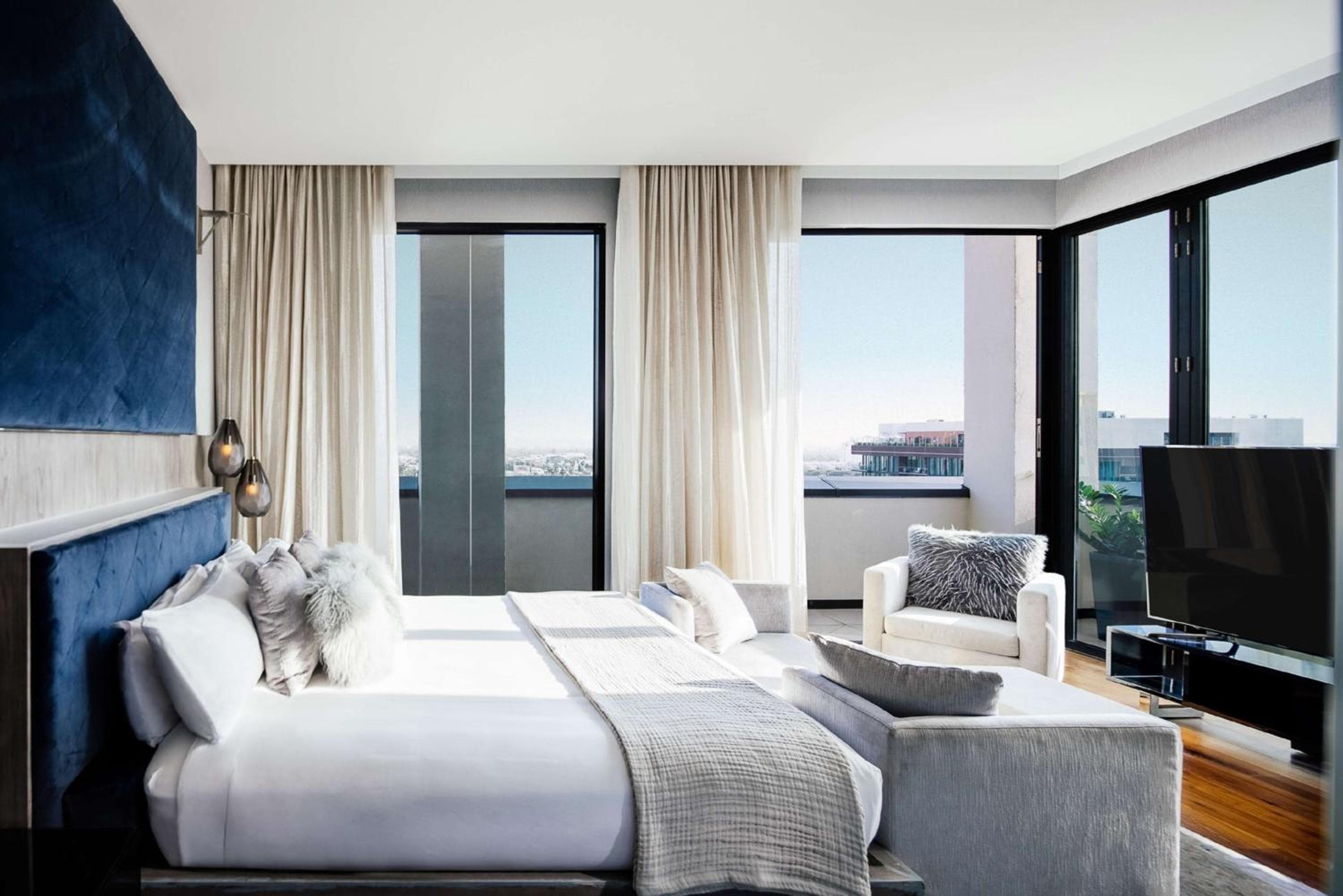 Dream Hollywood, by Hyatt — 22
