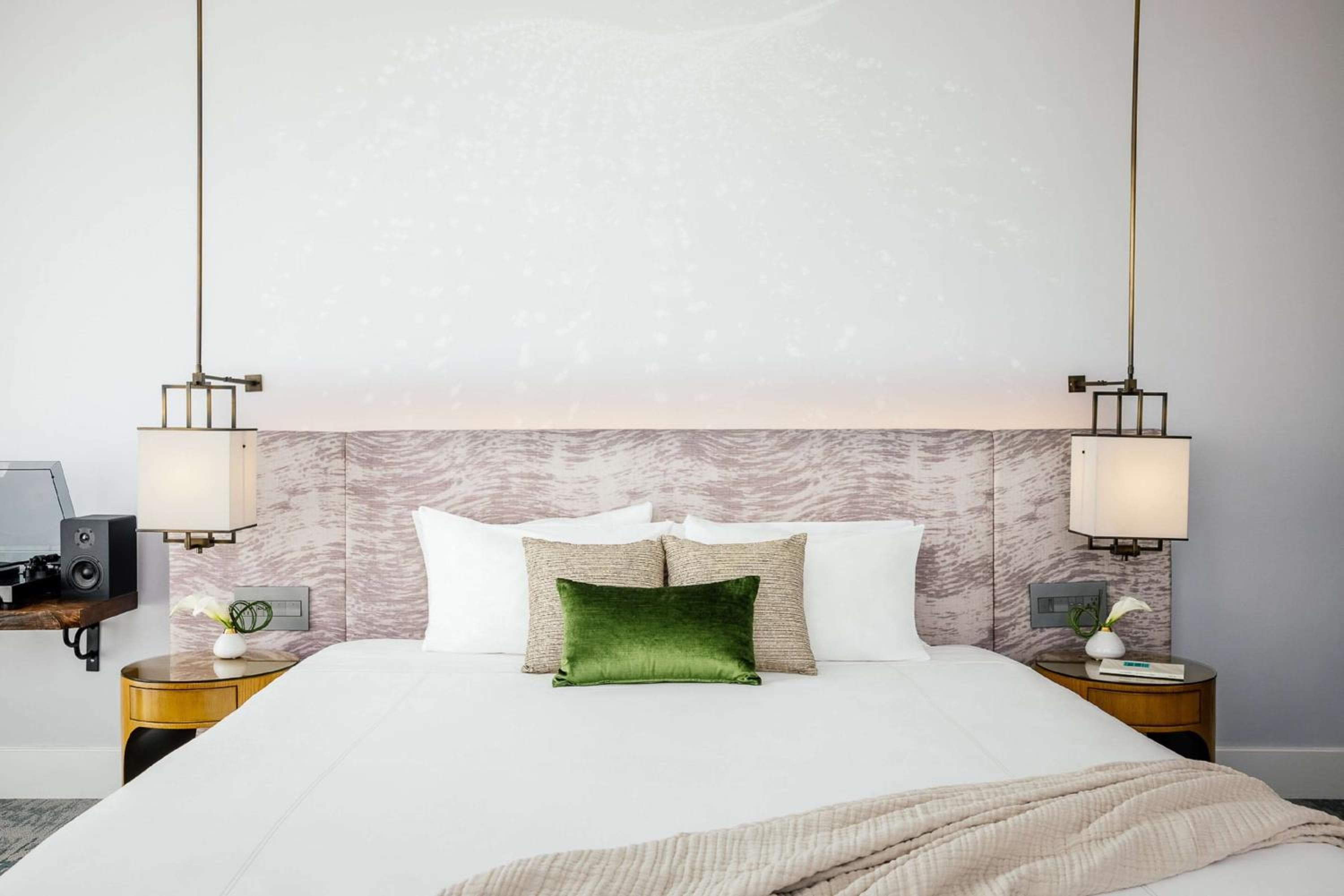 Dream Hollywood, by Hyatt — 23