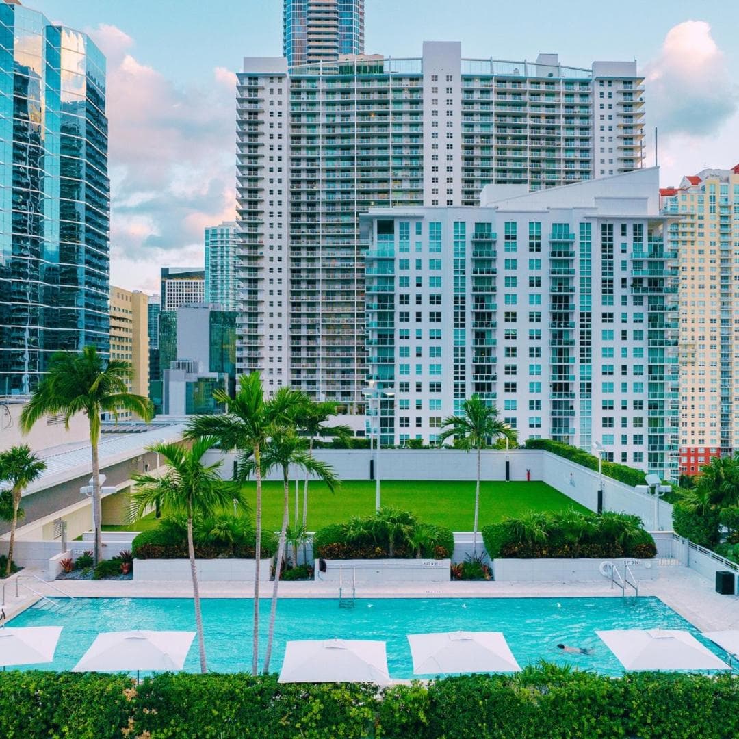 Lux Aka Brickell Condo — 30