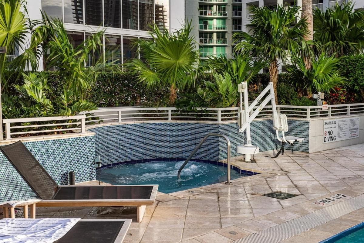 Lux Aka Brickell Condo — 29