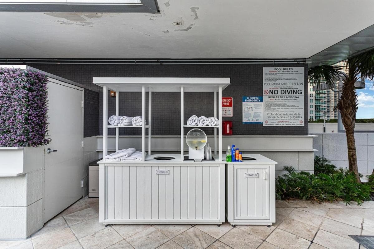 Lux Aka Brickell Condo — 26