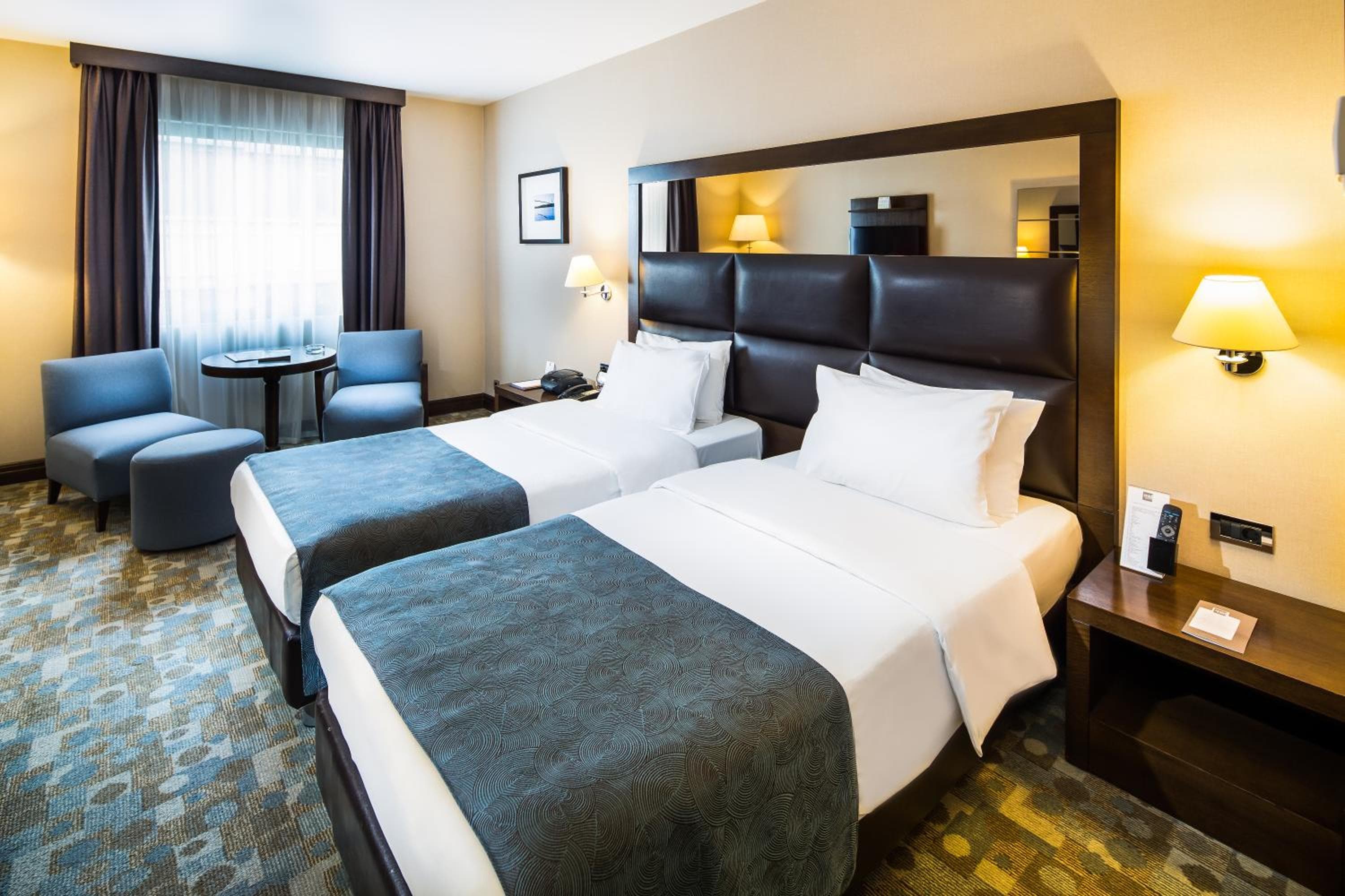 Midtown Hotel — 28