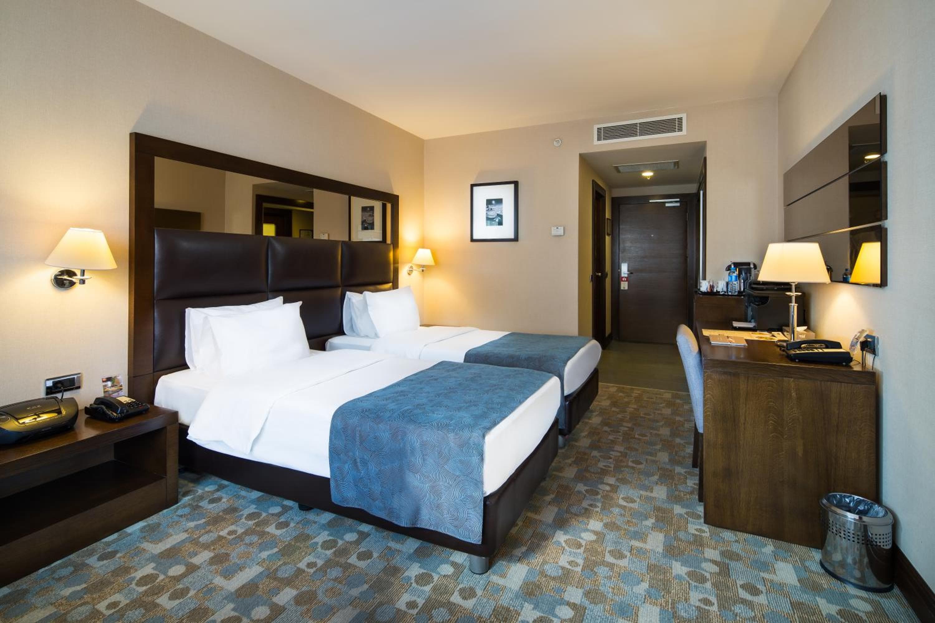 Midtown Hotel — 5