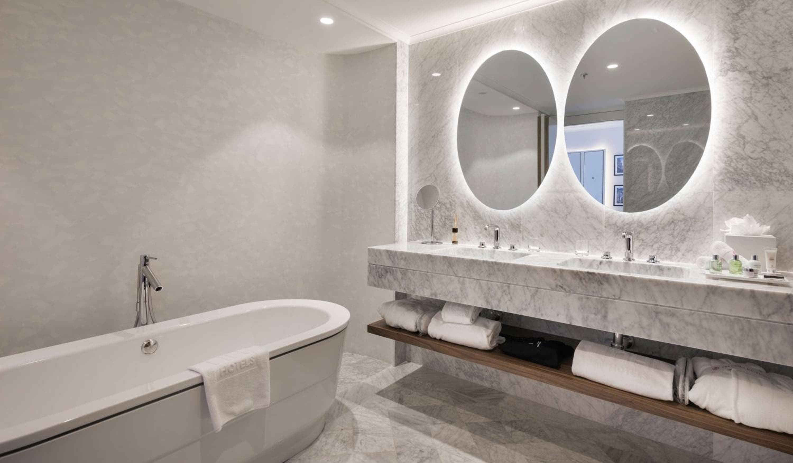 NH Collection Madrid Eurobuilding — 13