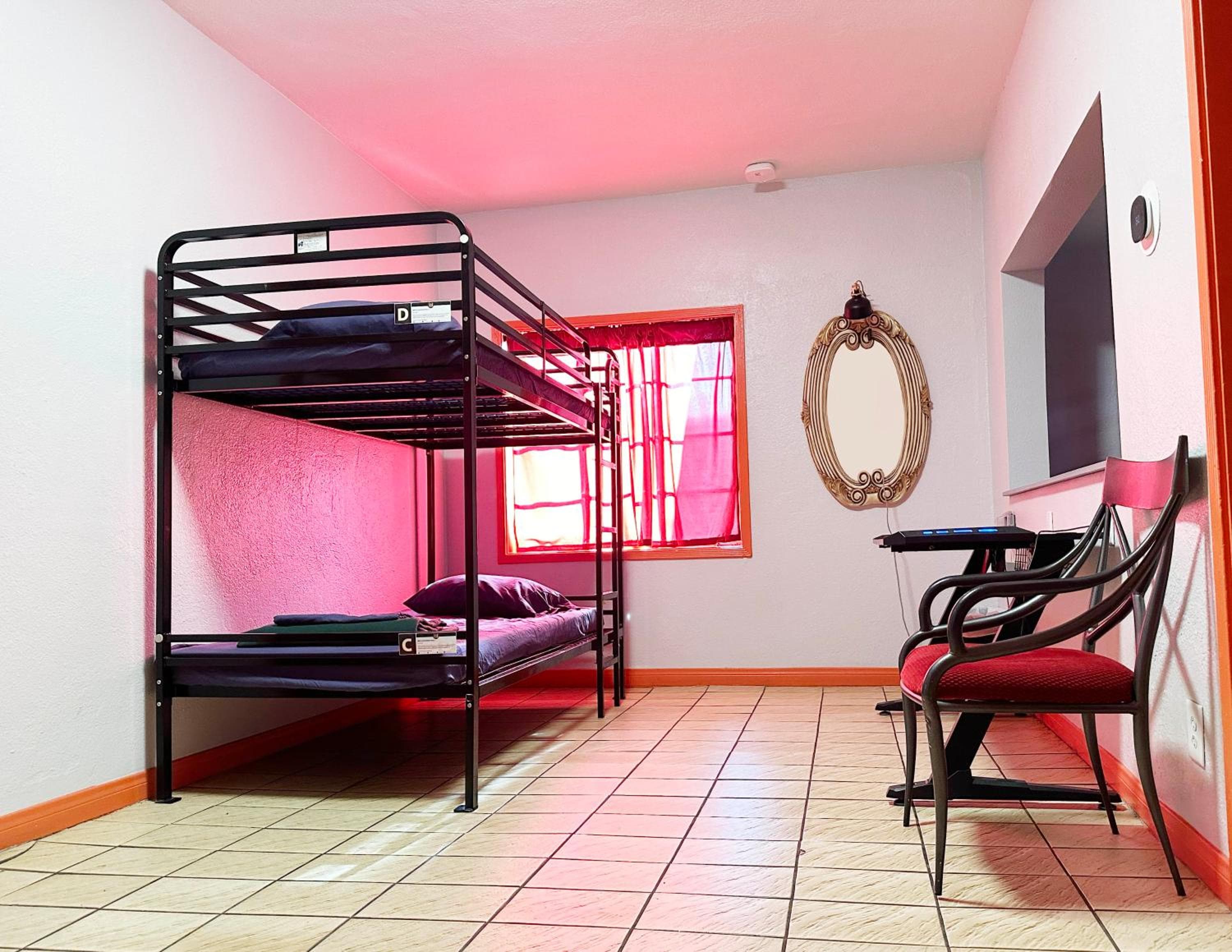 Sin City Hostel - Sin City Herberge — 15