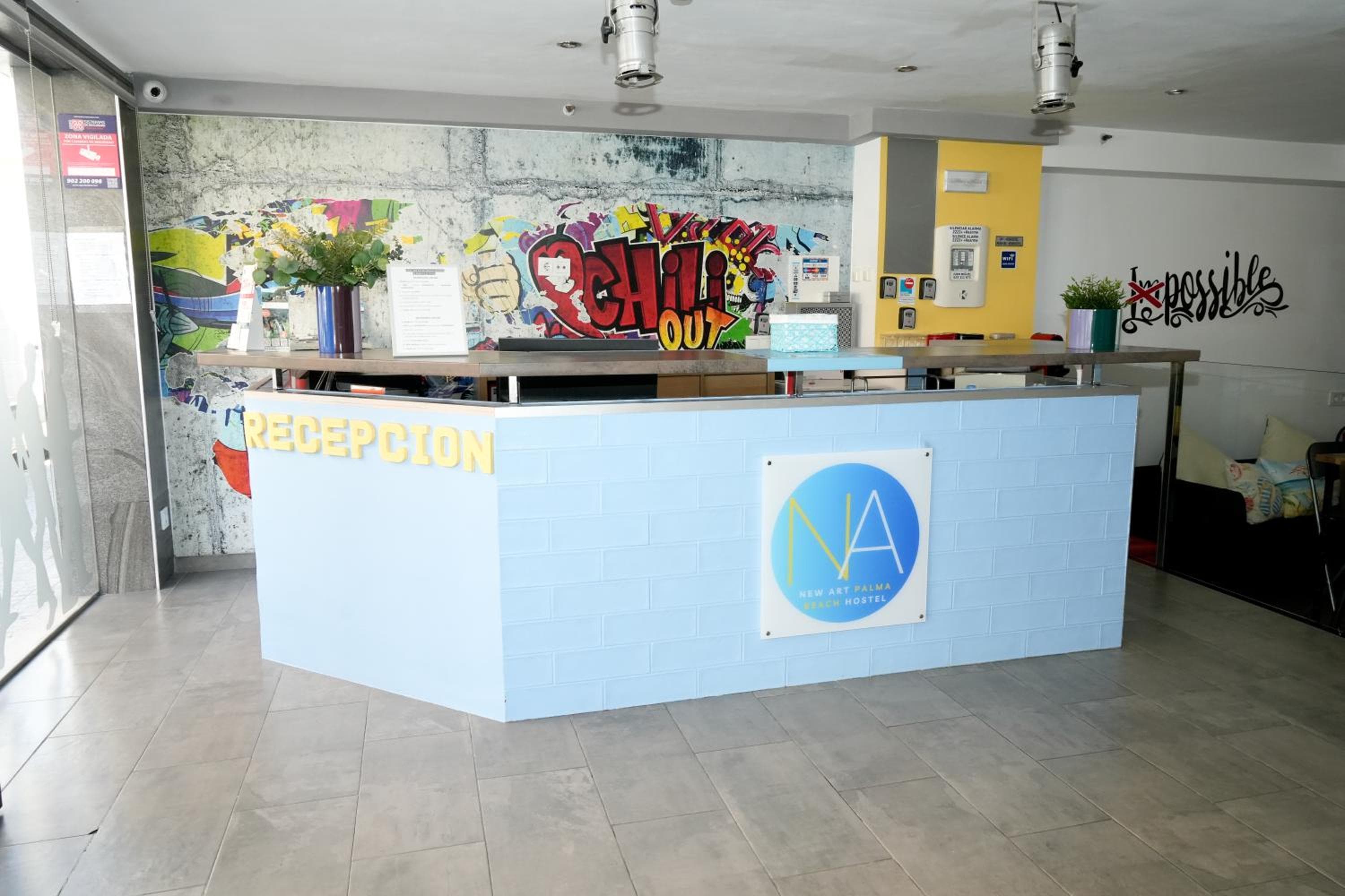 NEW ART BEACH HOSTEL- Albergue Juvenil — 23
