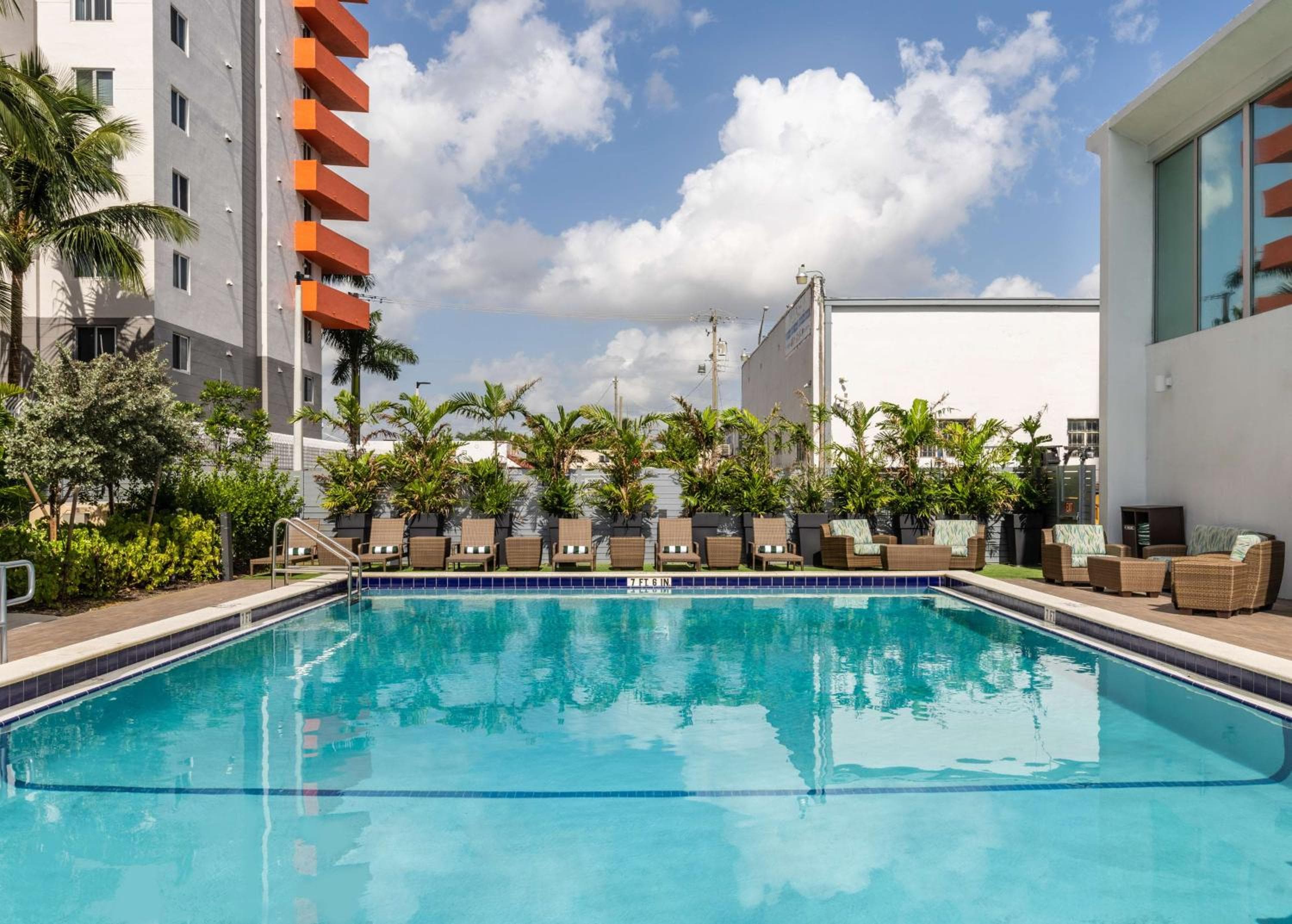 DoubleTree by Hilton Miami North I-95 — 5