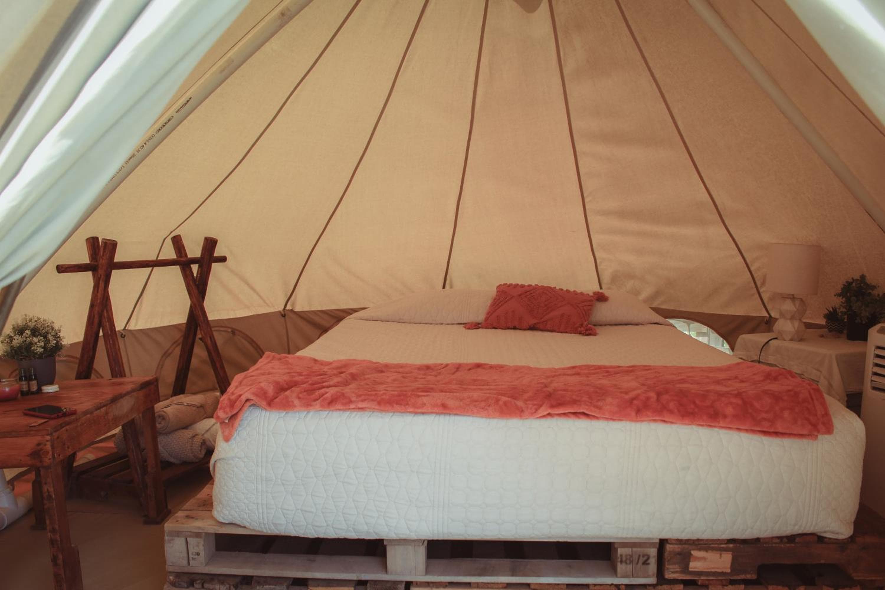 RUSTICO LOUNGE-Tipi With AC in front of the beach — 5