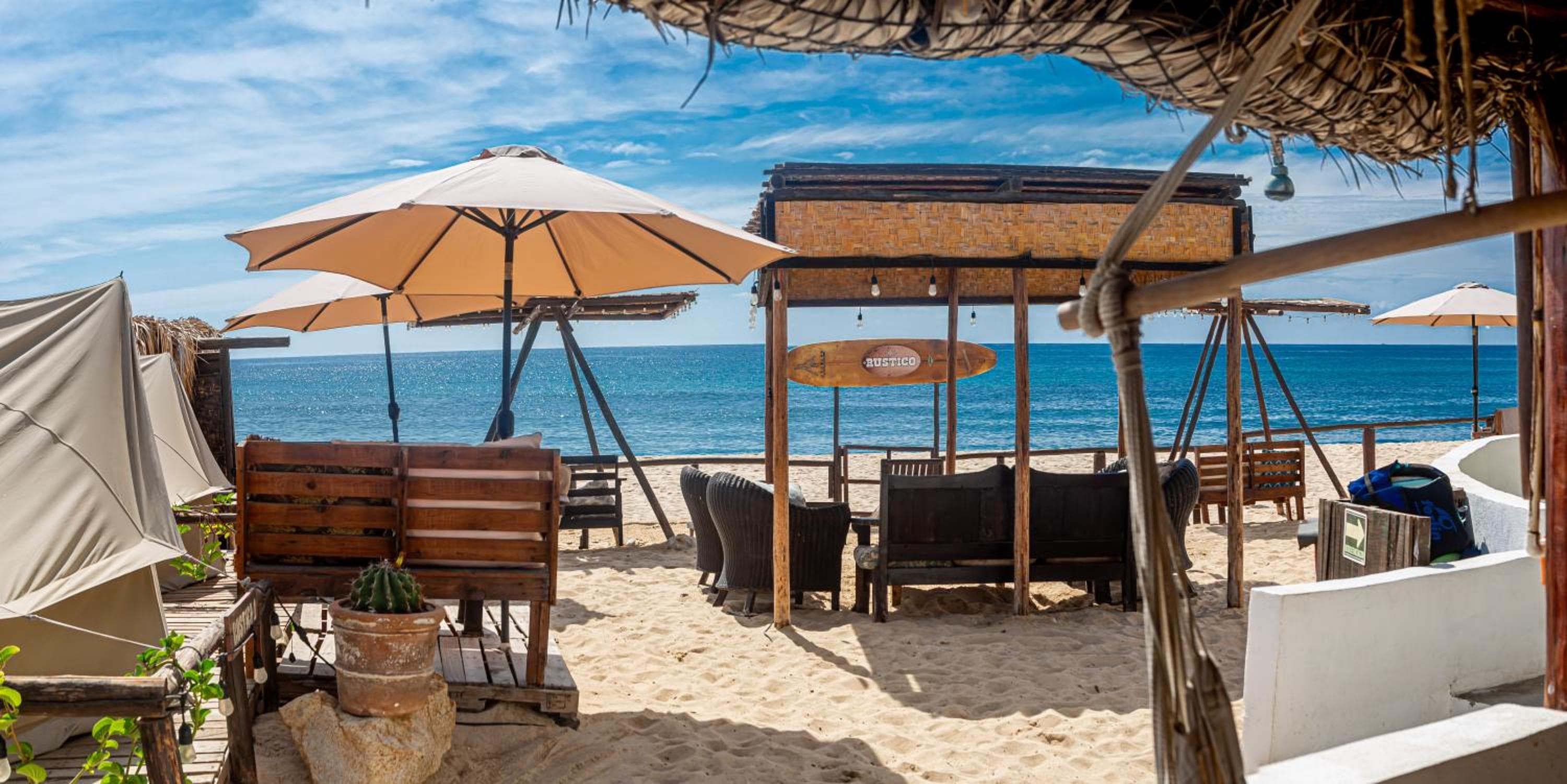 RUSTICO LOUNGE-Tipi With AC in front of the beach — 9