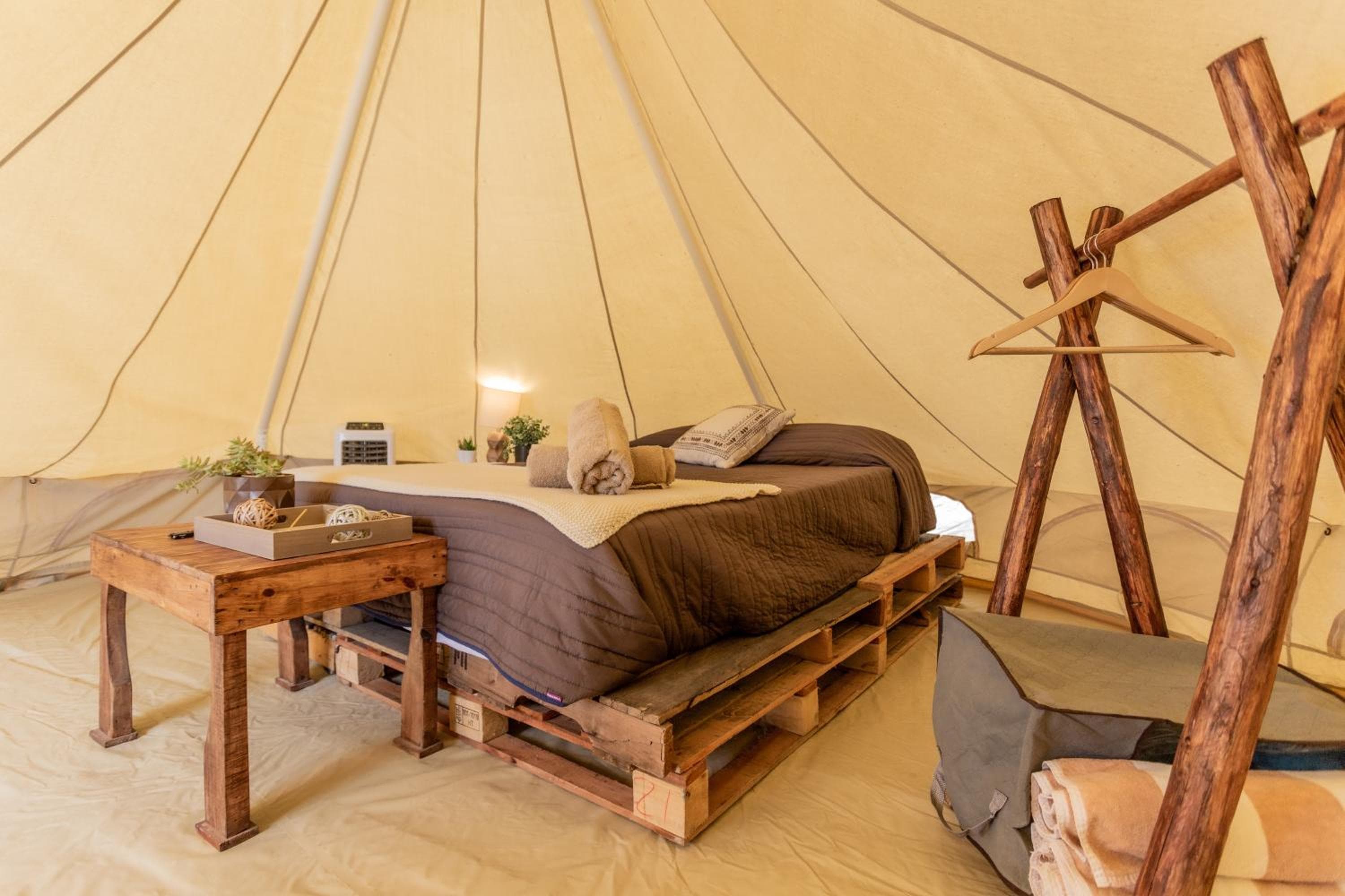 RUSTICO LOUNGE-Tipi With AC in front of the beach — 2