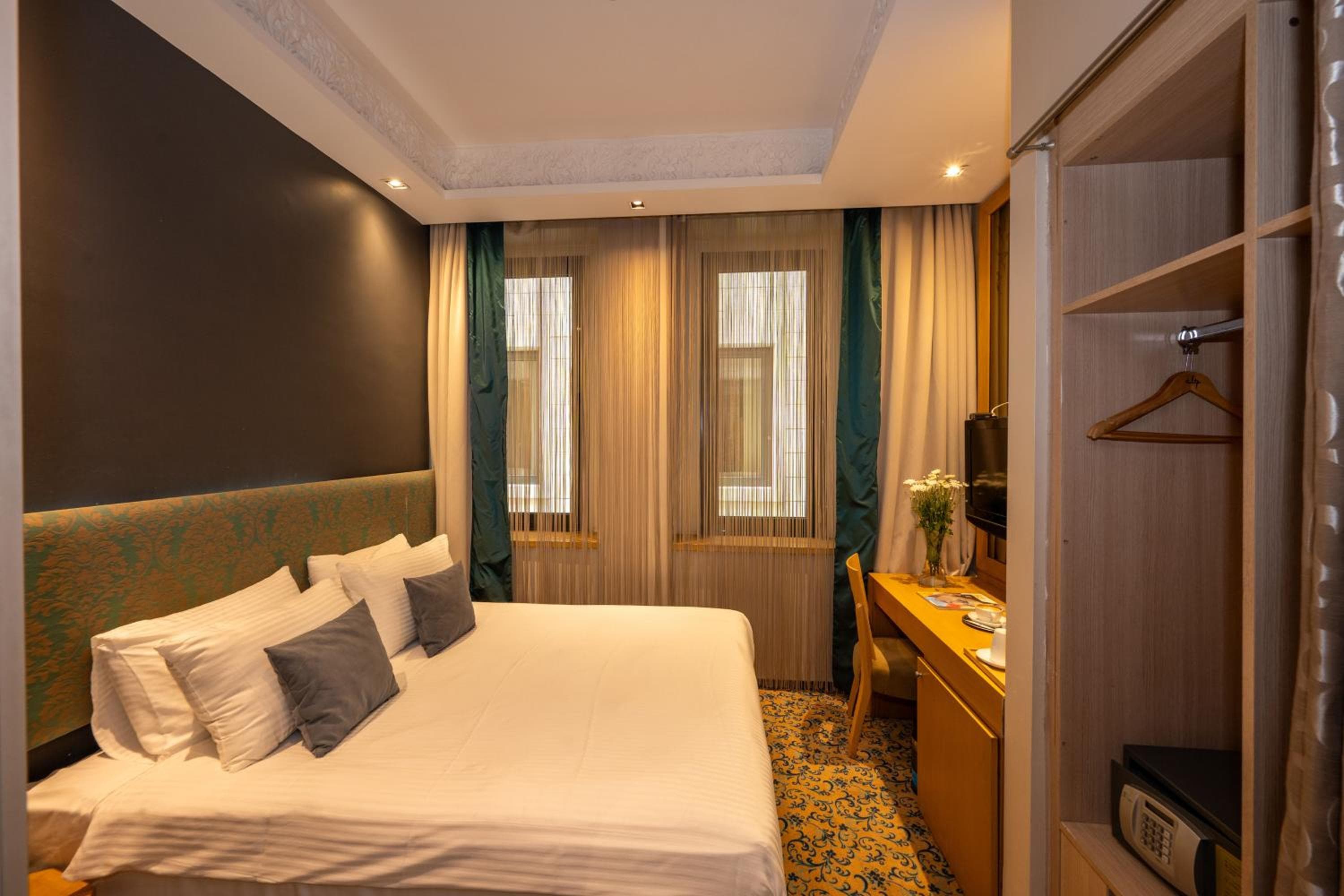 Pera Tulip Hotel & SPA — 15