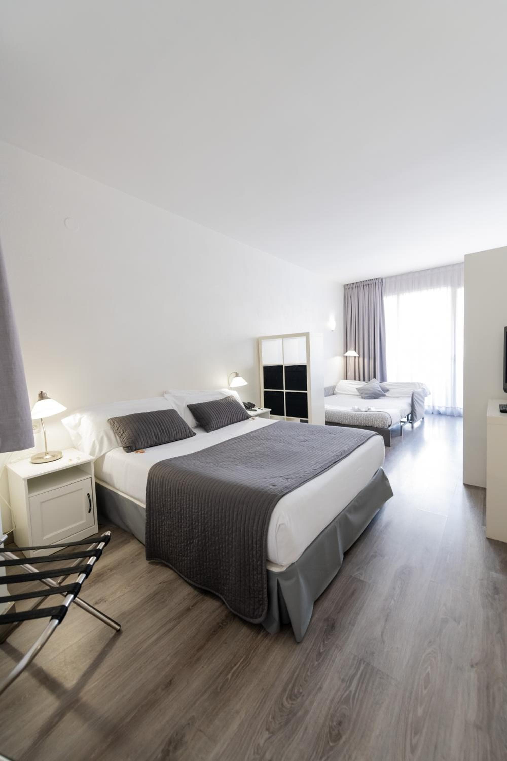 Aparthotel Atenea Calabria — 1