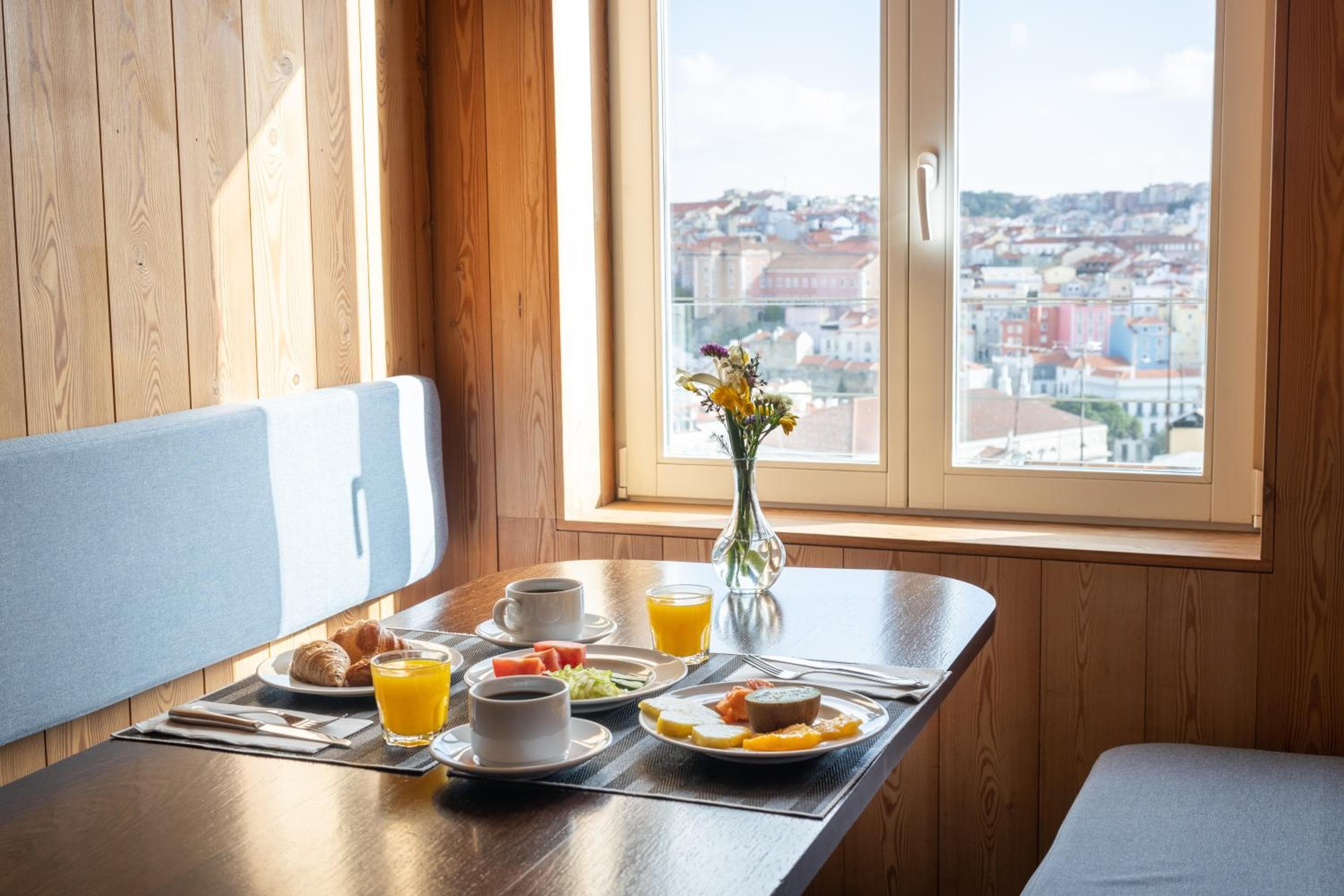 Lisboa Pessoa Hotel hotel, Rua da Oliveira ao Carmo, 8, Lisbon, Portugal — photo 100