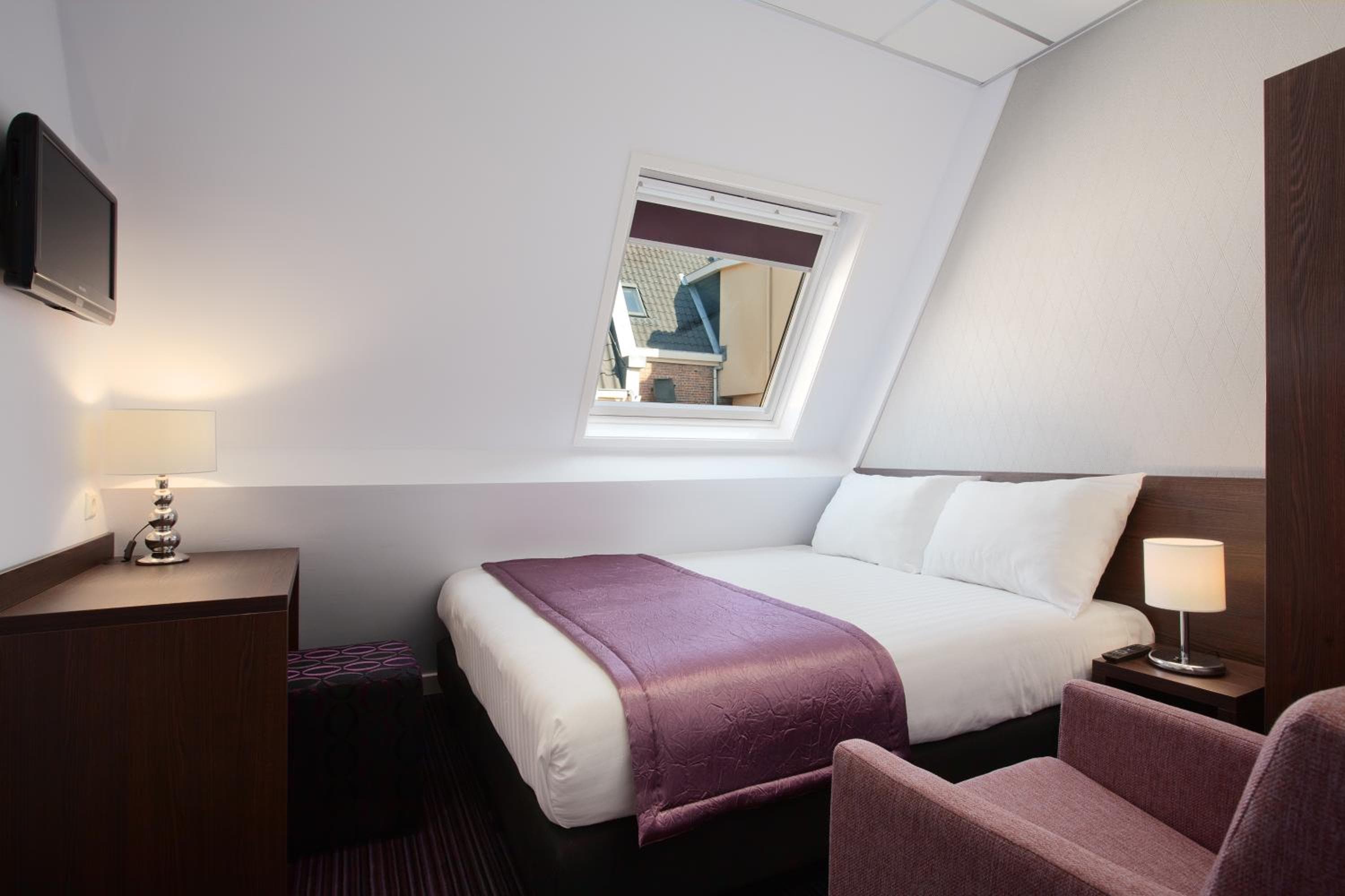 Hotel Luxer — 8