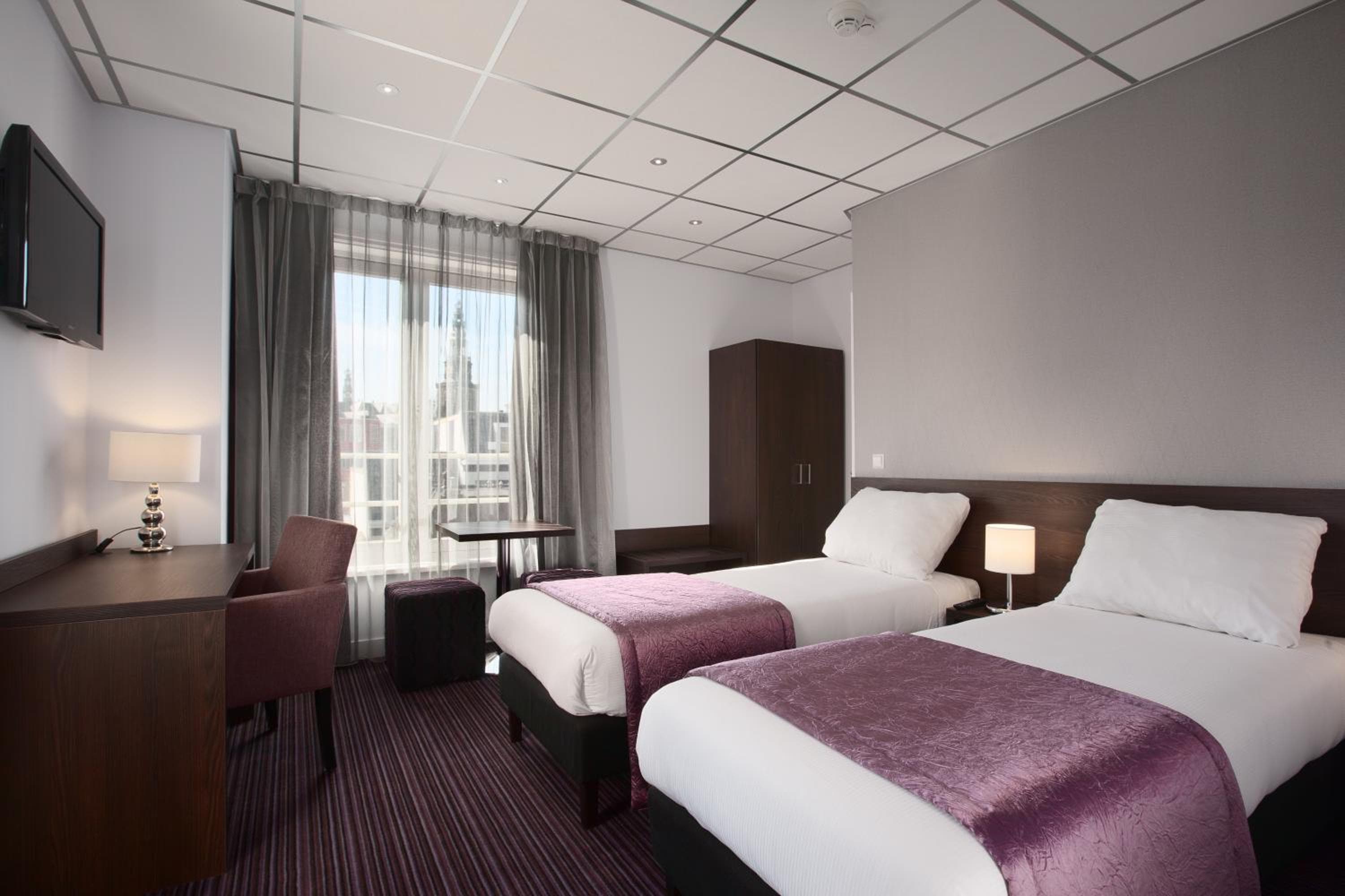 Hotel Luxer — 9