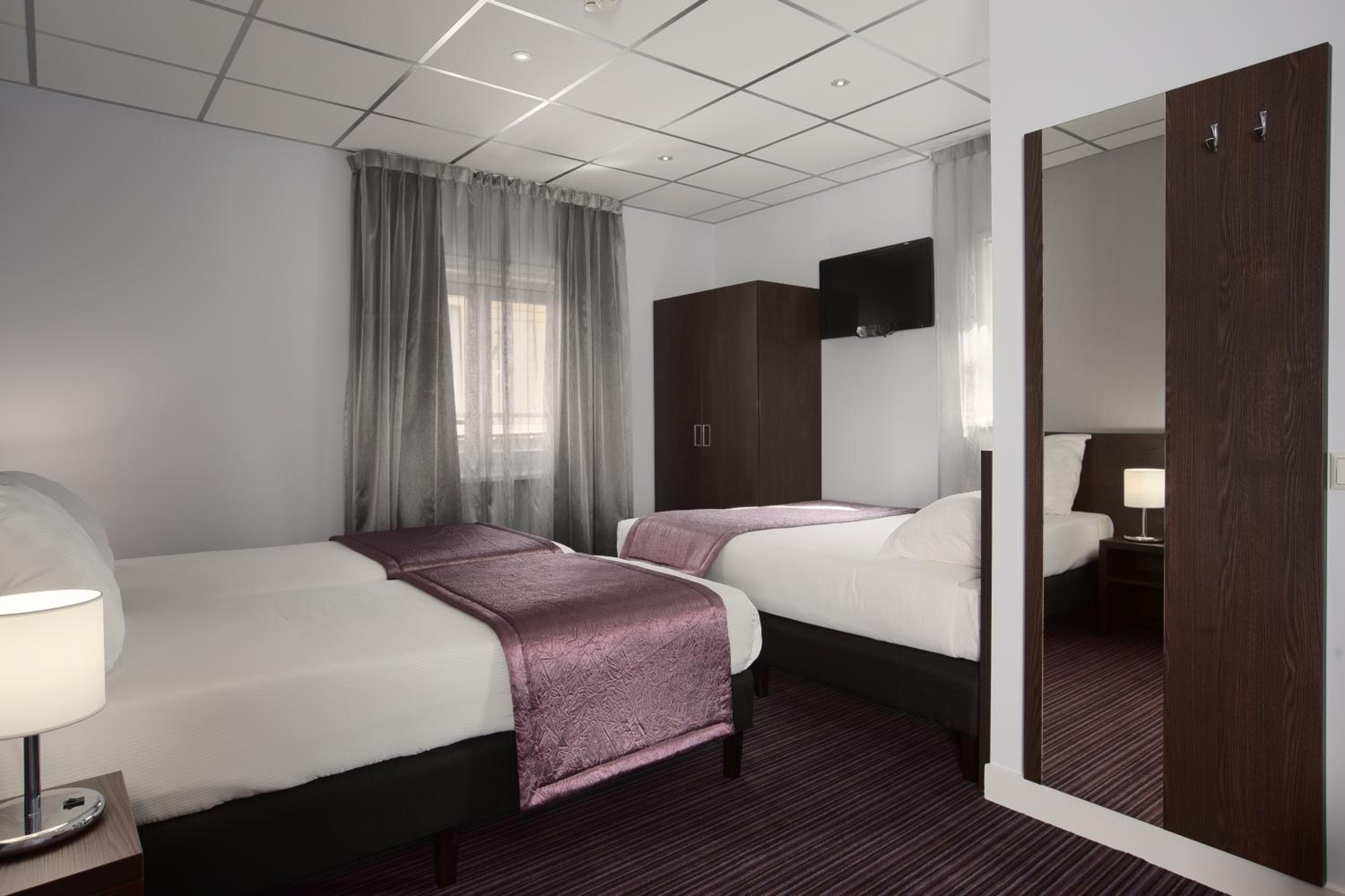 Hotel Luxer — 19