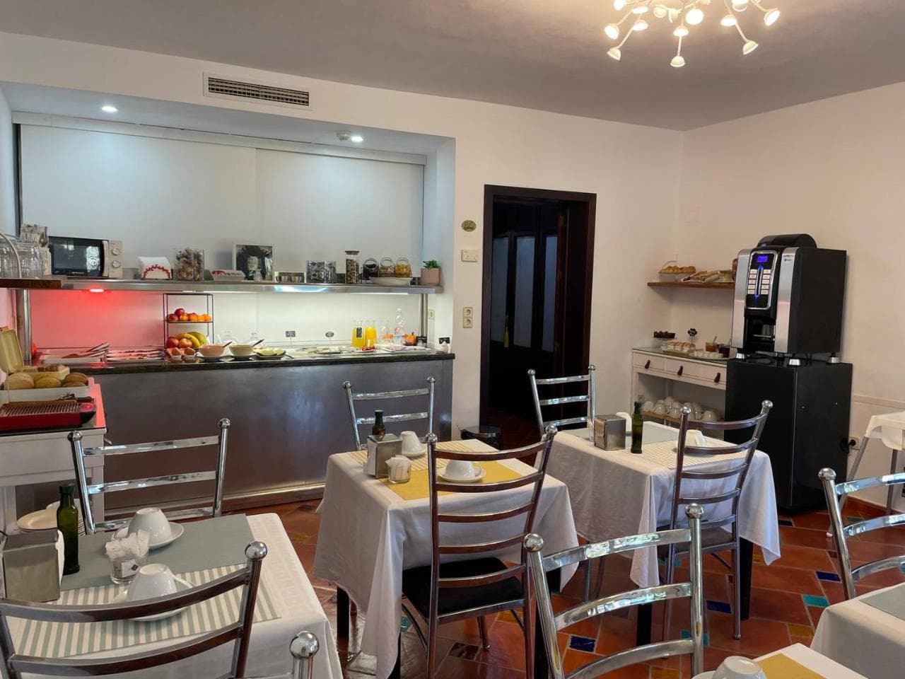 Hotel Malaga Picasso — 15
