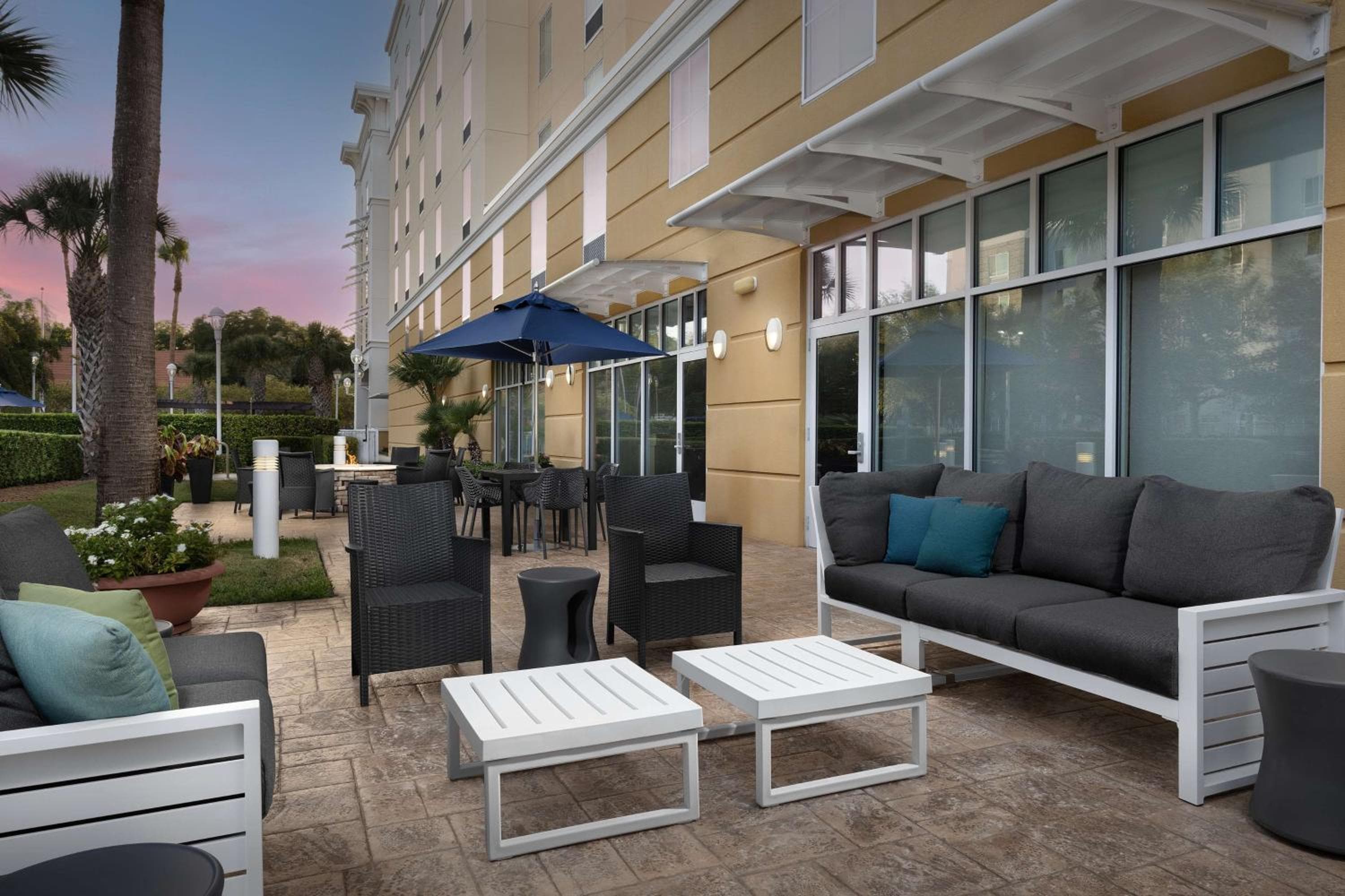 Hampton Inn & Suites Orlando-North Altamonte Springs — 2