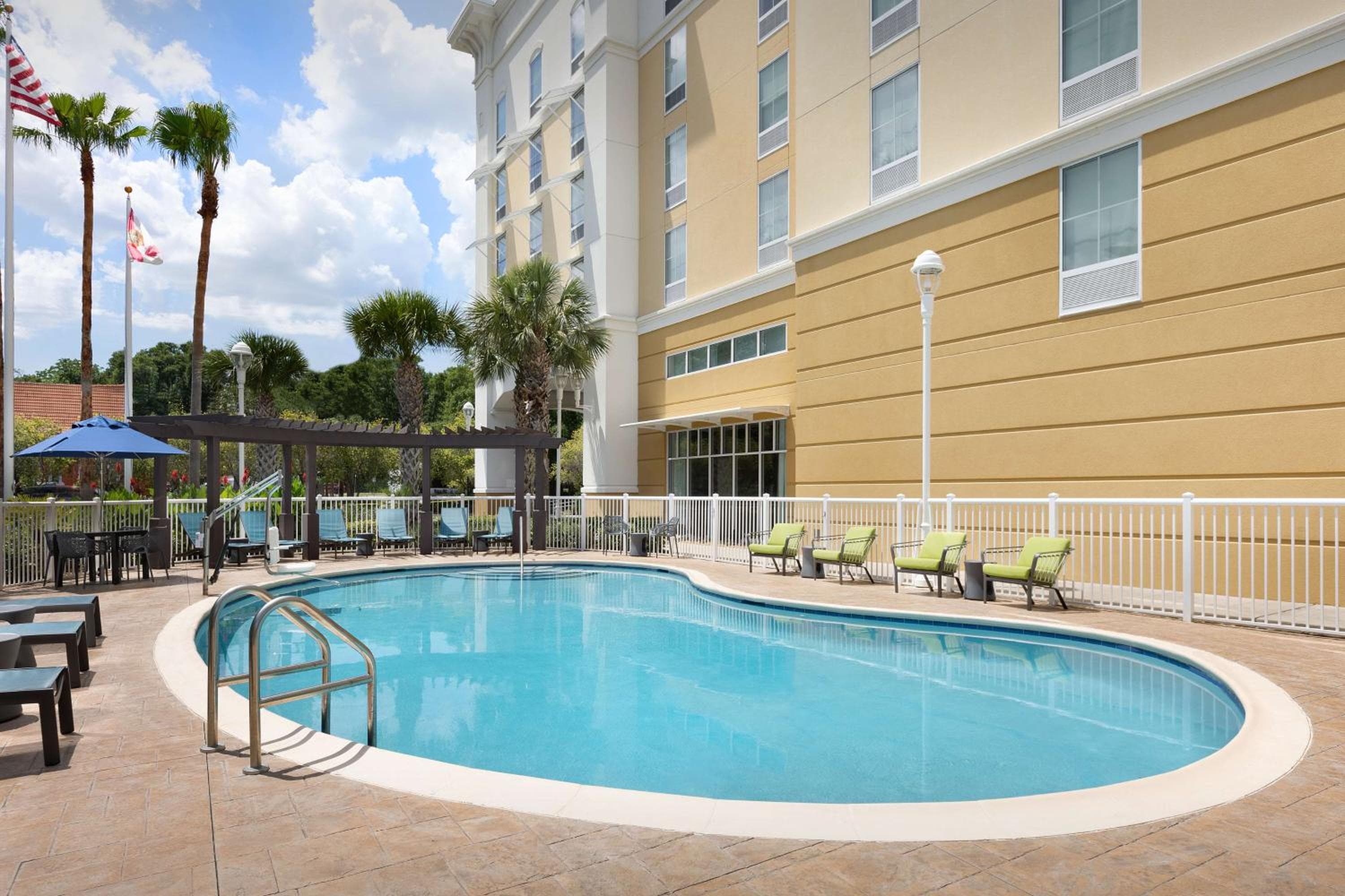 Hampton Inn & Suites Orlando-North Altamonte Springs — 6