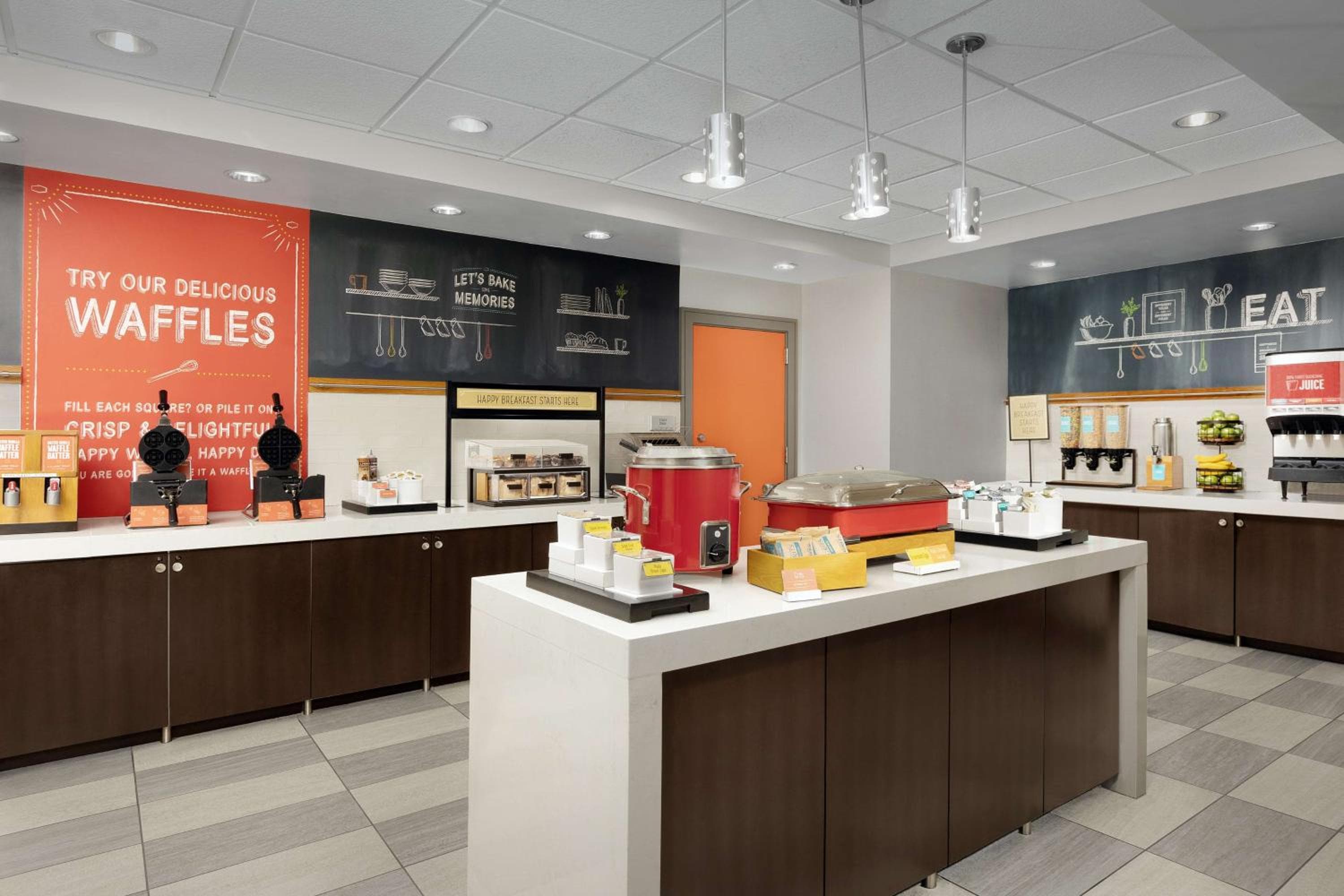 Hampton Inn & Suites Orlando-North Altamonte Springs — 11