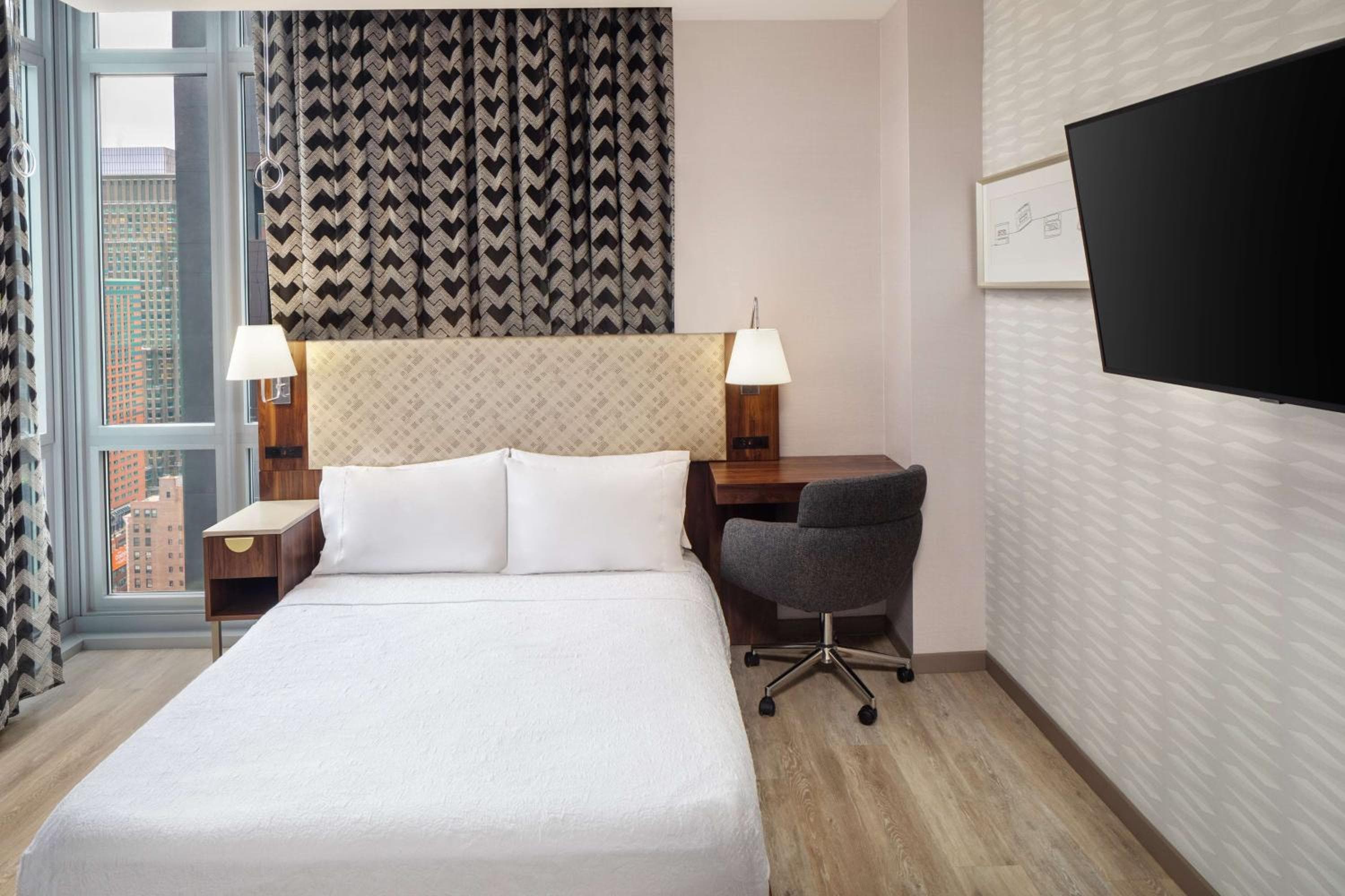 Home2 Suites By Hilton New York Times Square — 6