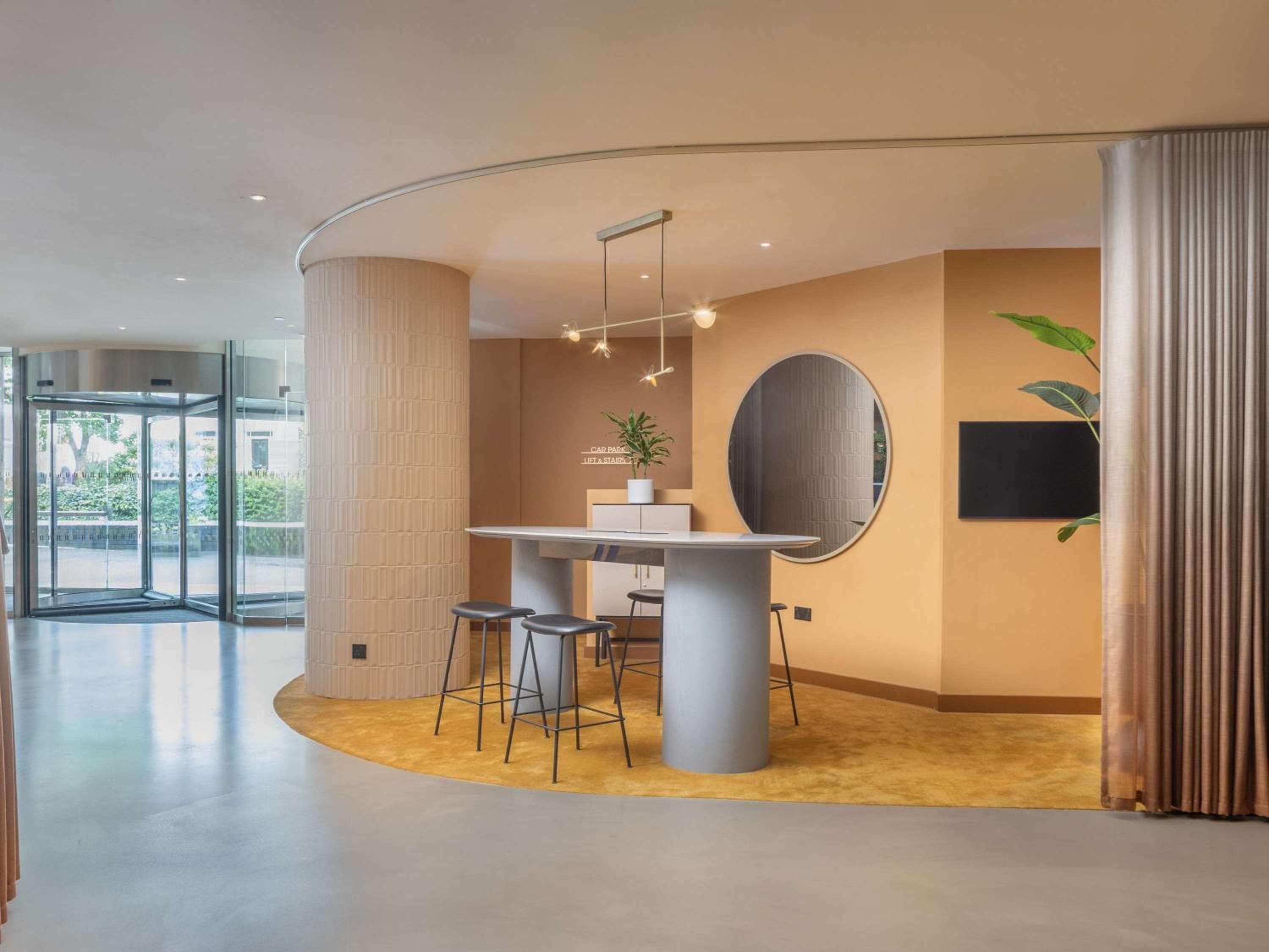 Mercure London Earls Court — 6