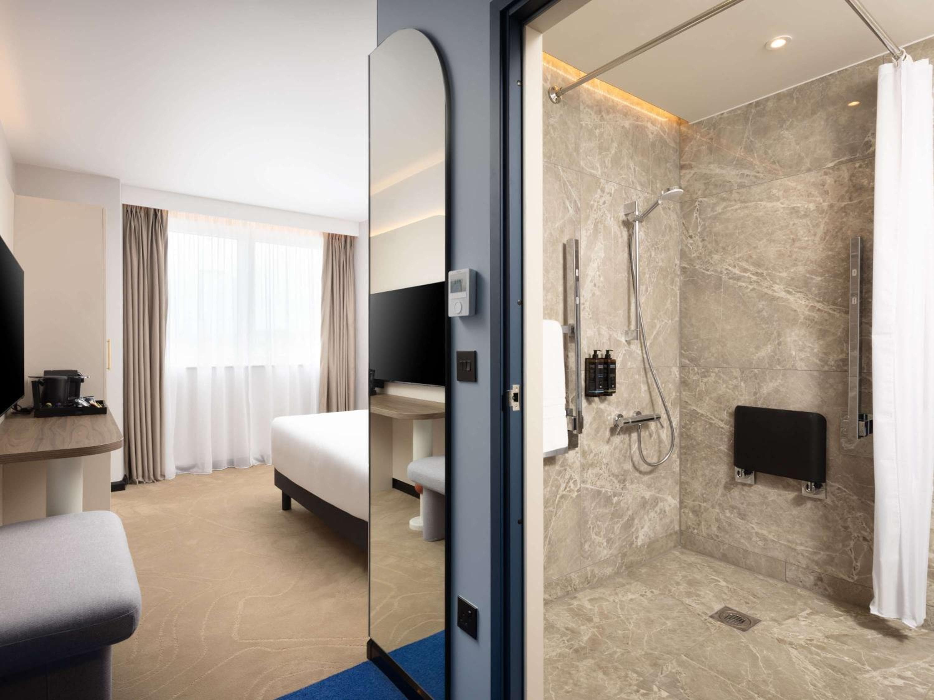 Mercure London Earls Court — 20