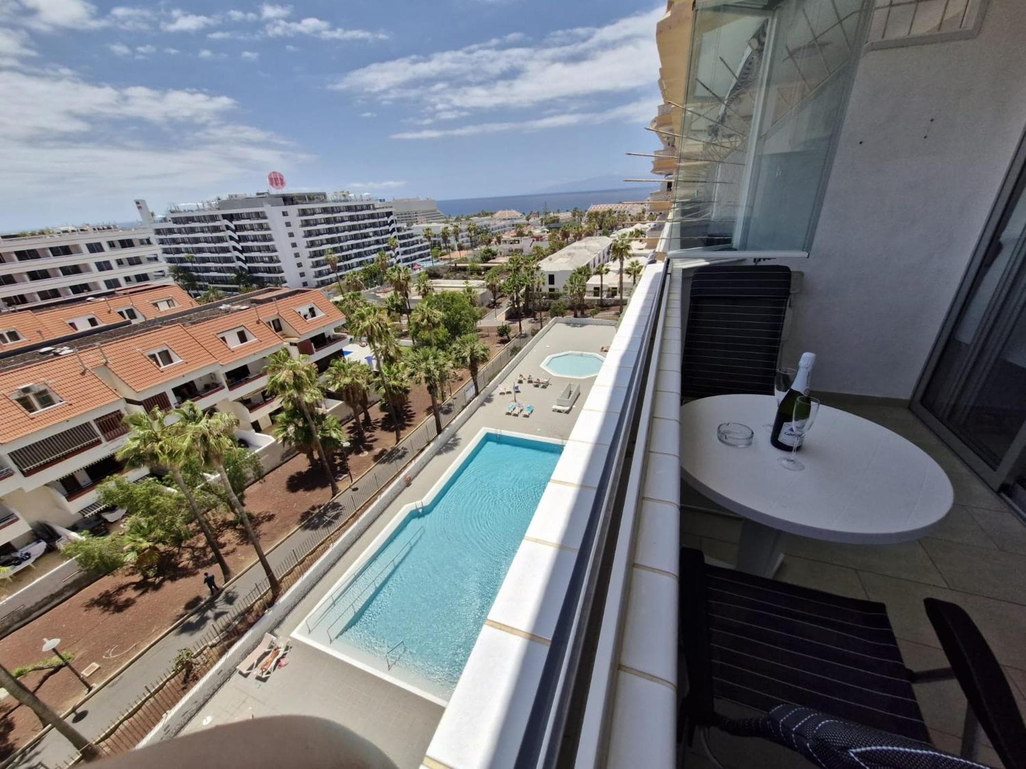 Central Charm - Las Americas — 3