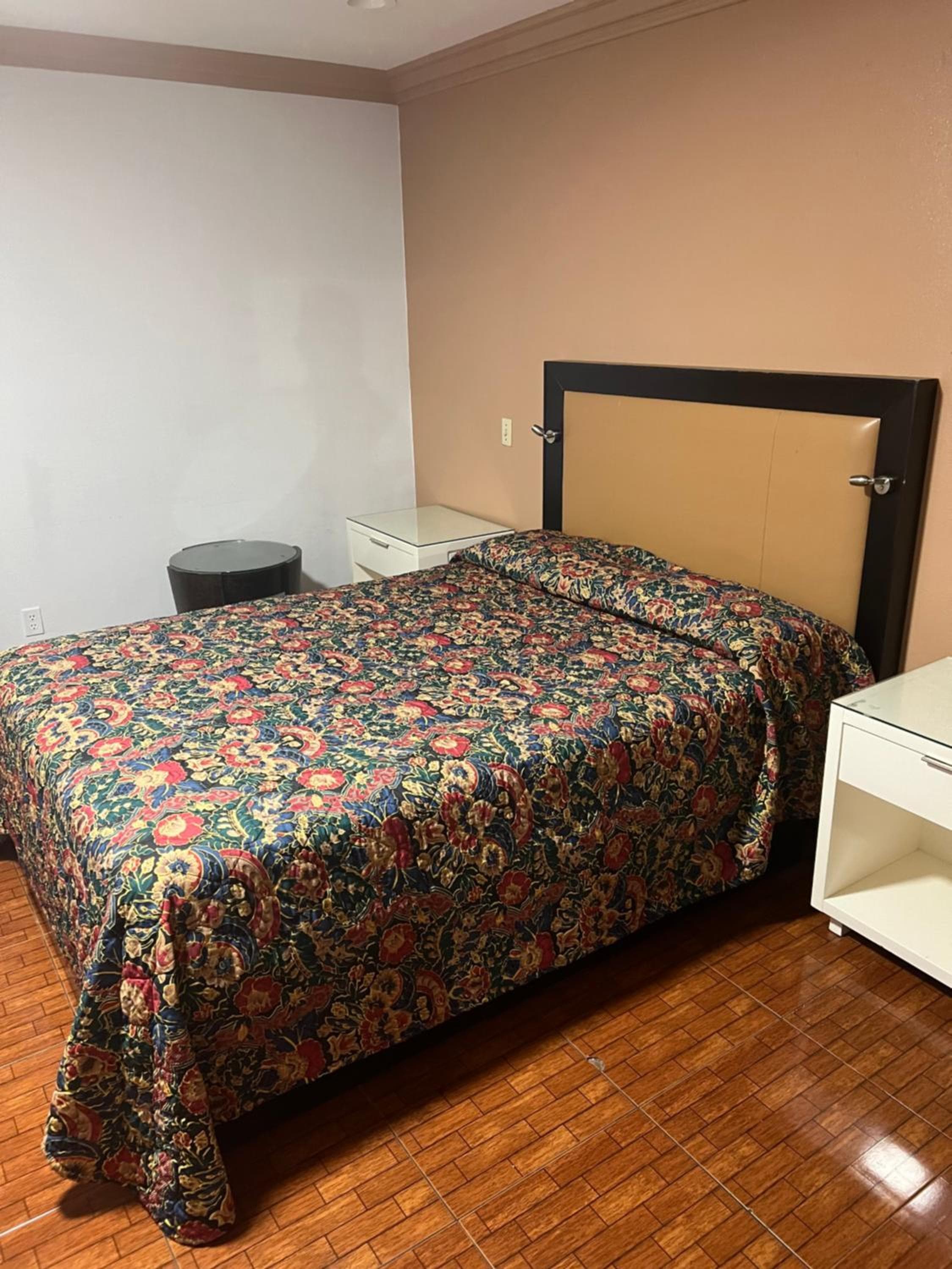 King Motel — 2