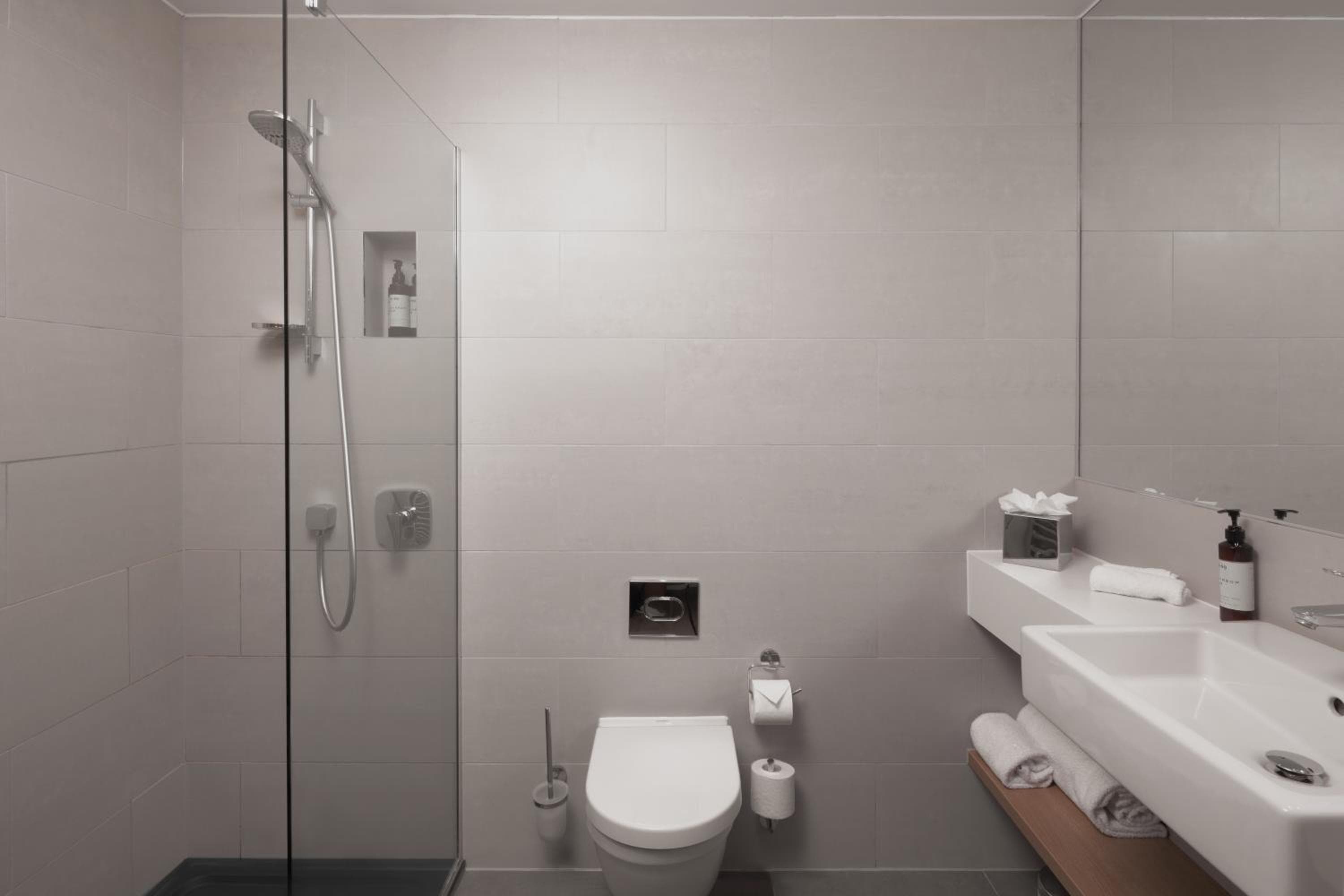 Hotel Lincoln — 27