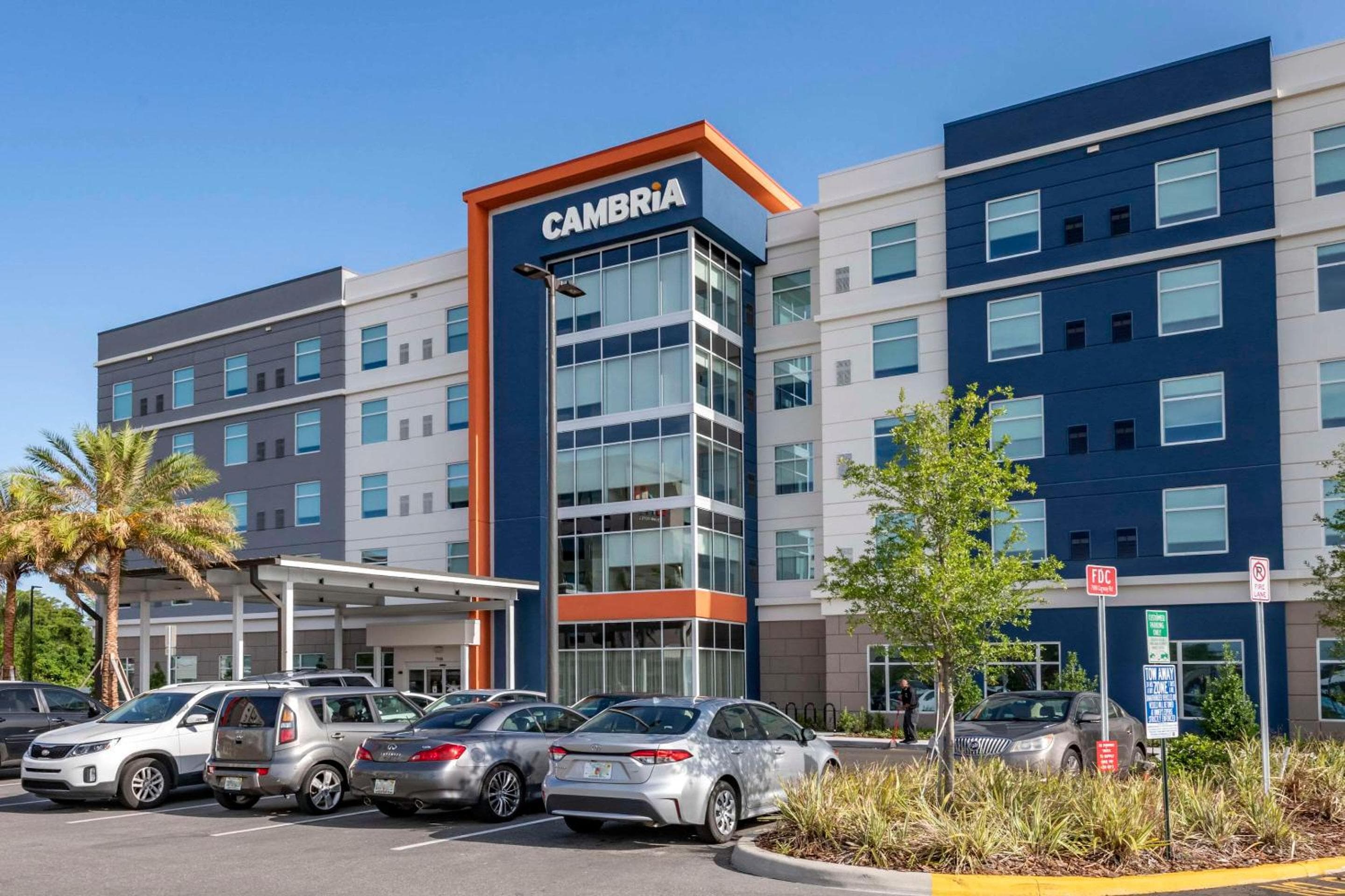 Cambria Hotel Orlando Airport — 4