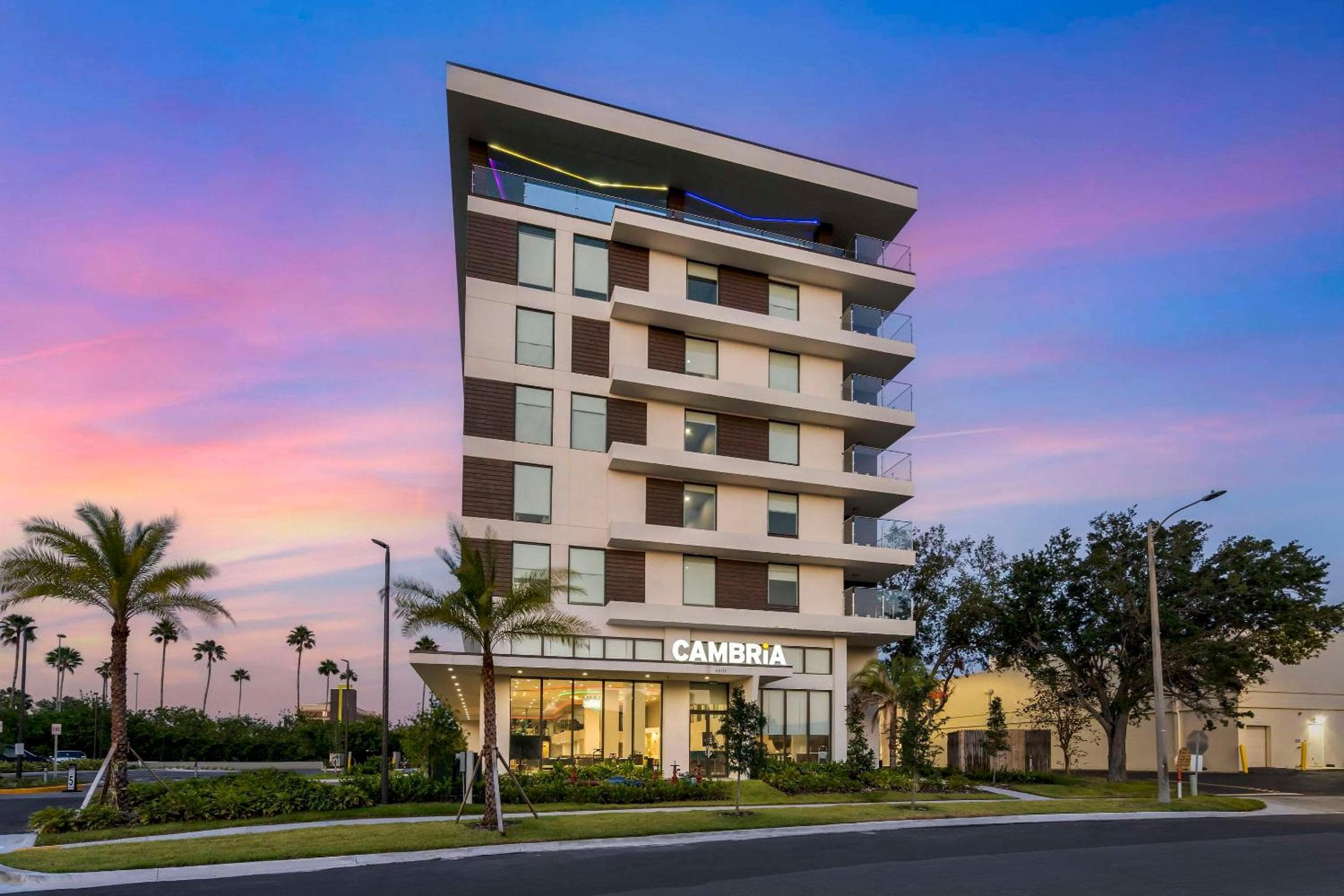 Cambria Hotel Orlando Universal Blvd — 1