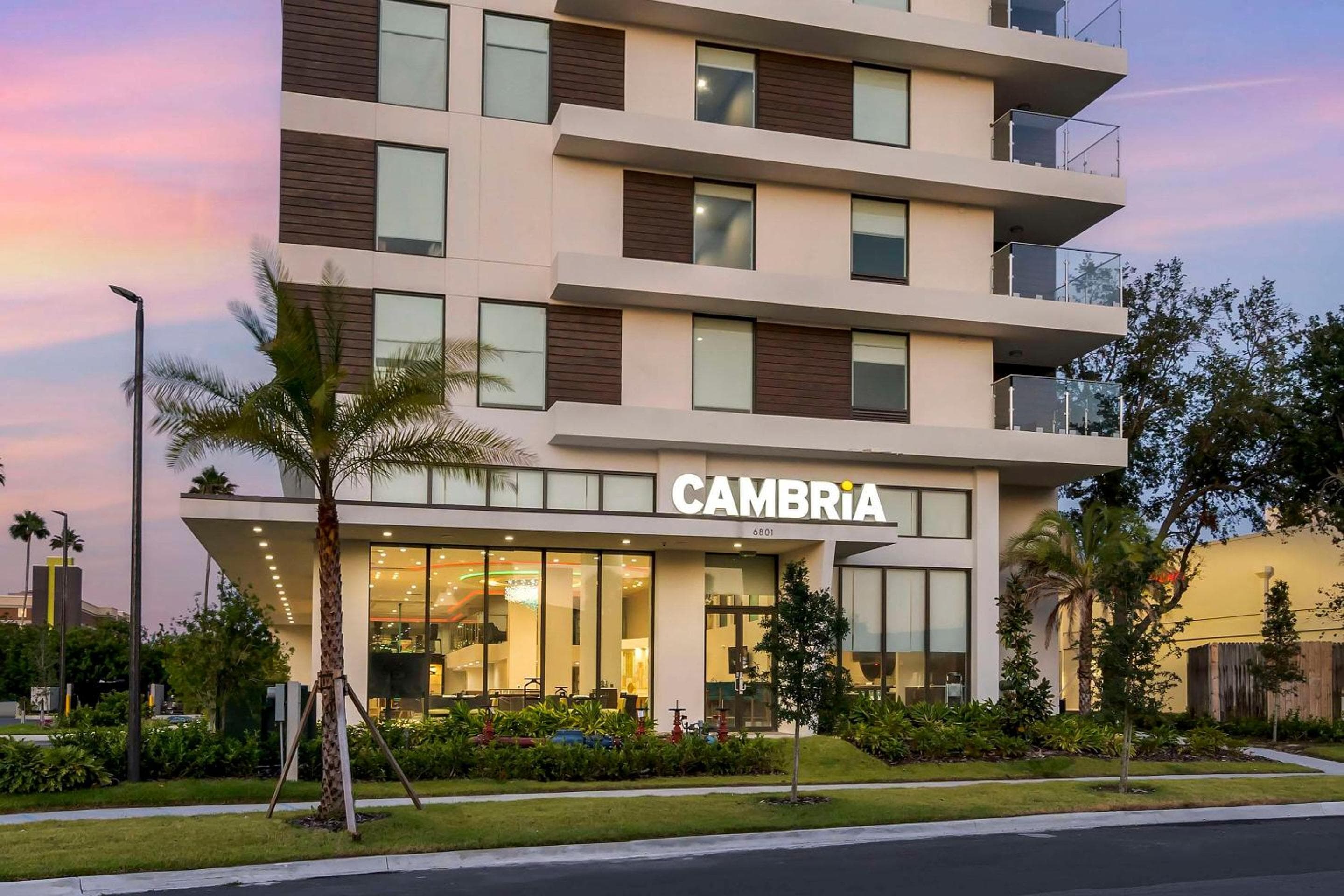 Cambria Hotel Orlando Universal Blvd — 7