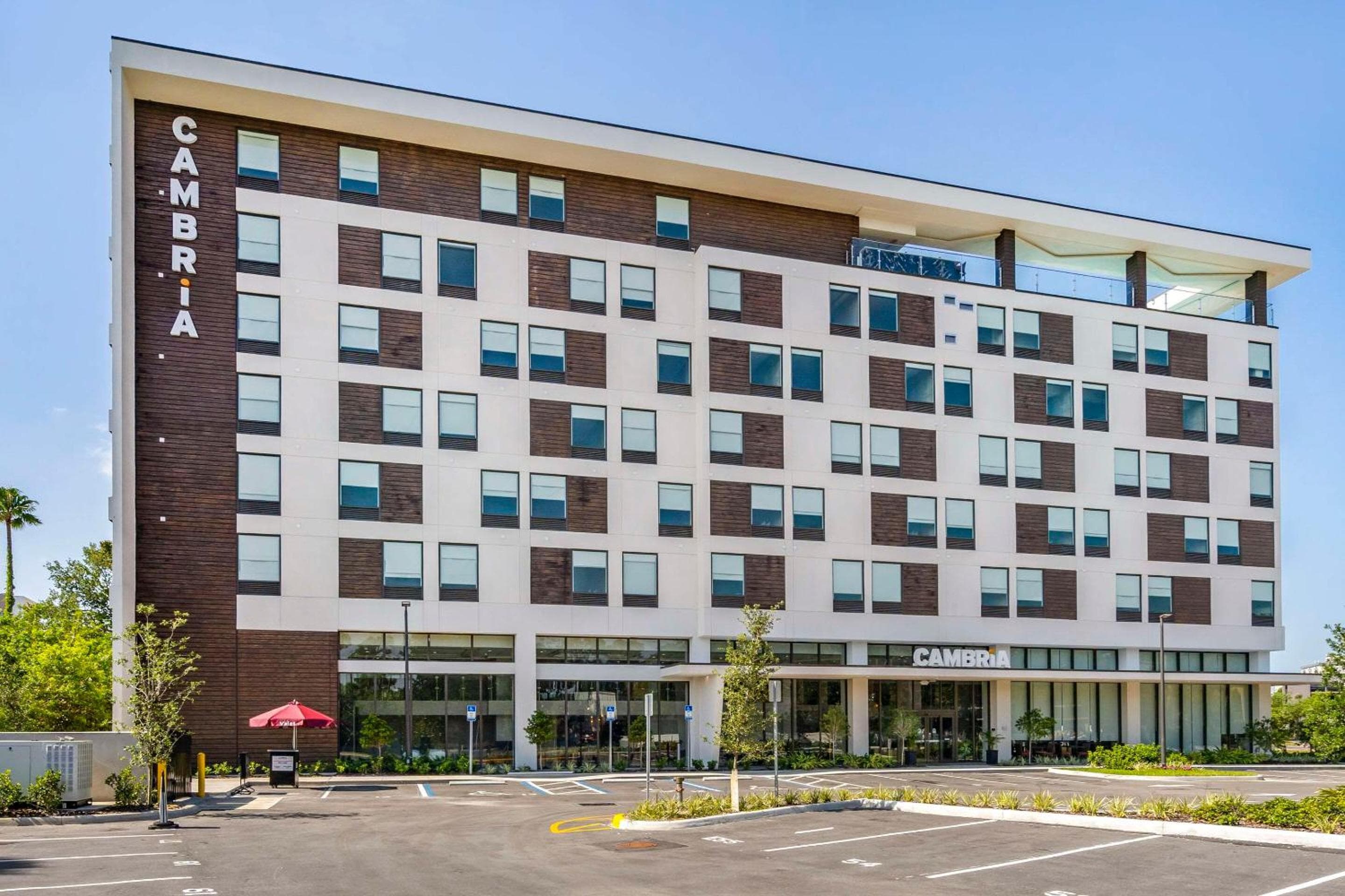 Cambria Hotel Orlando Universal Blvd — 5