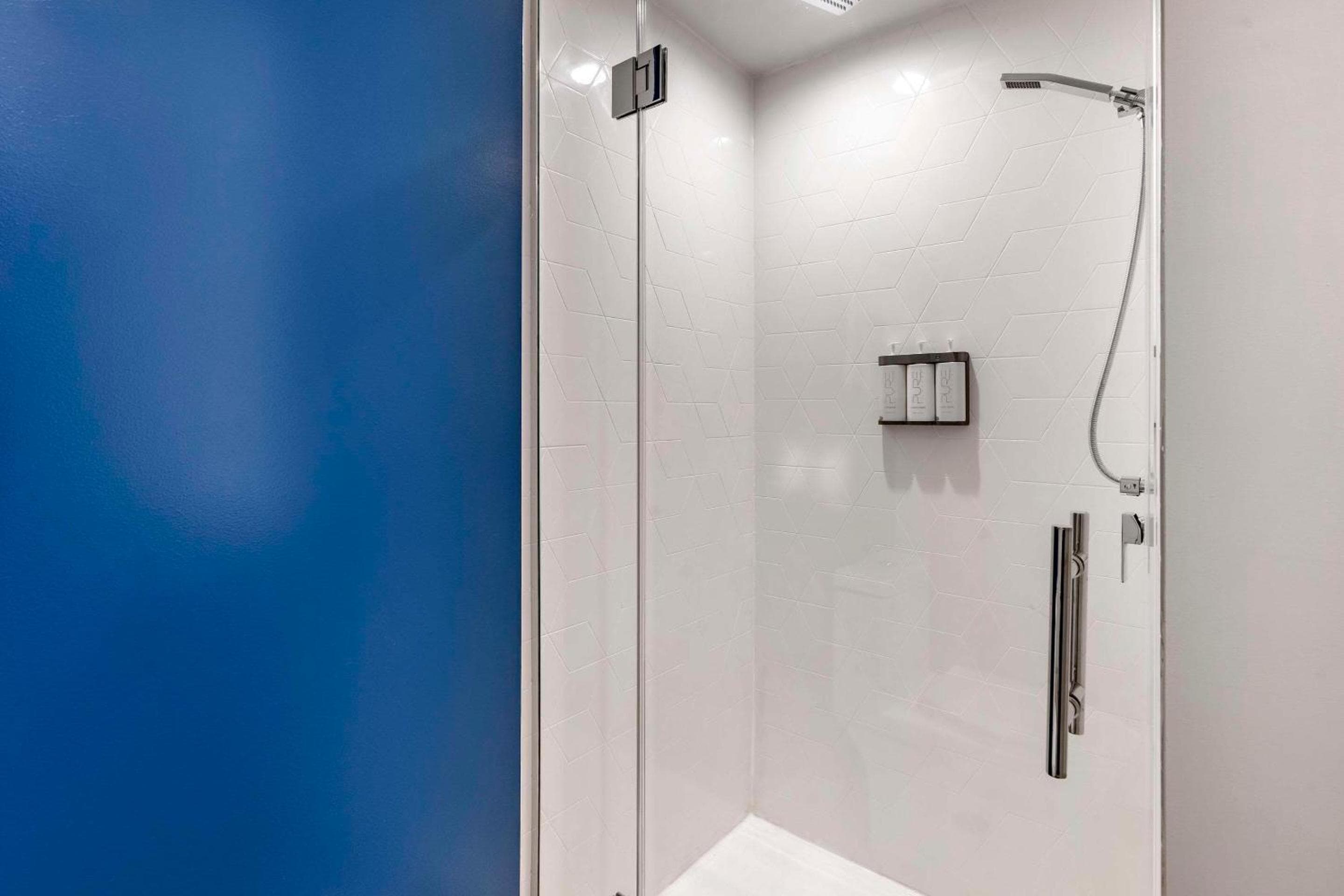 Cambria Hotel Orlando Universal Blvd — 13