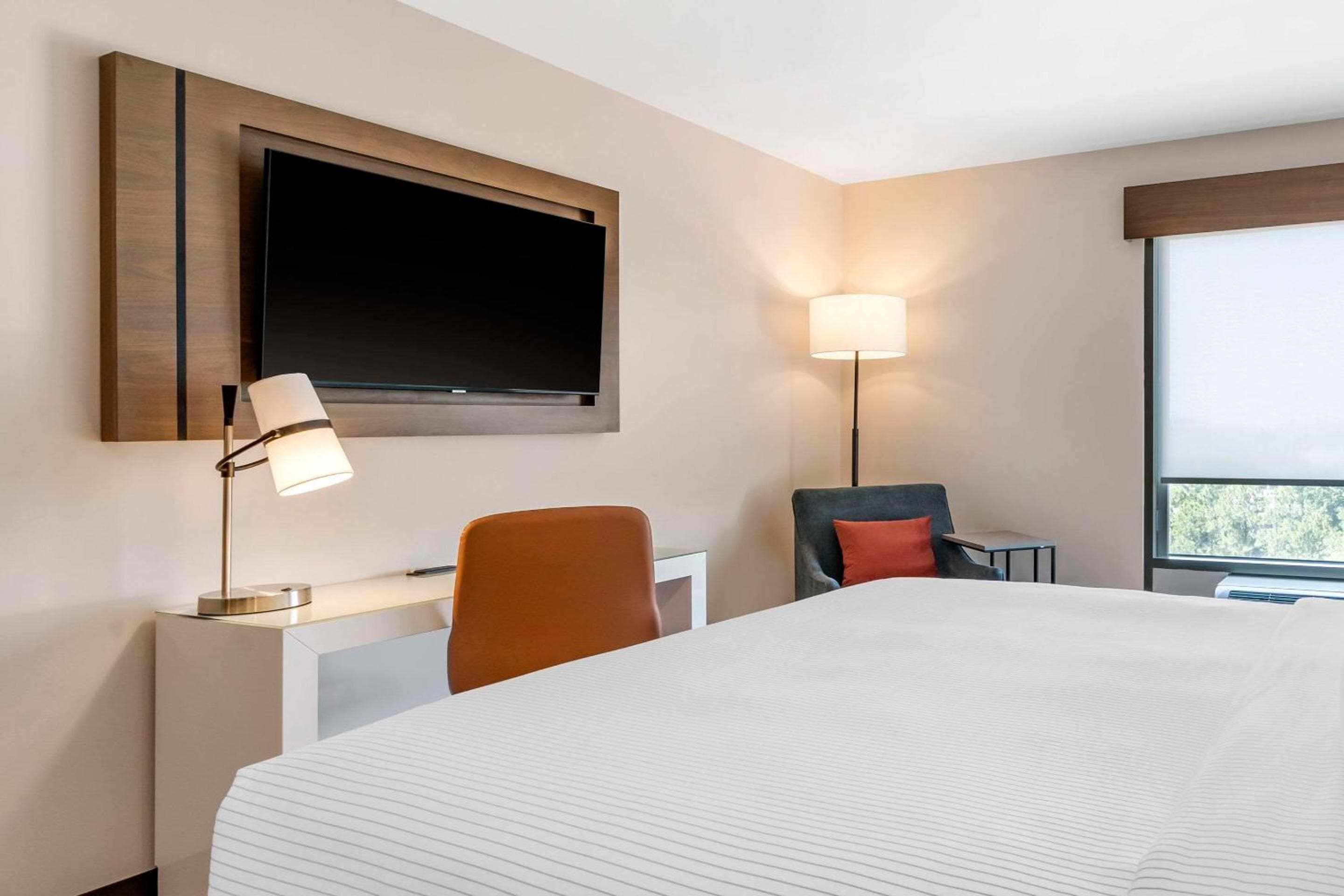 Cambria Hotel Orlando Universal Blvd — 15