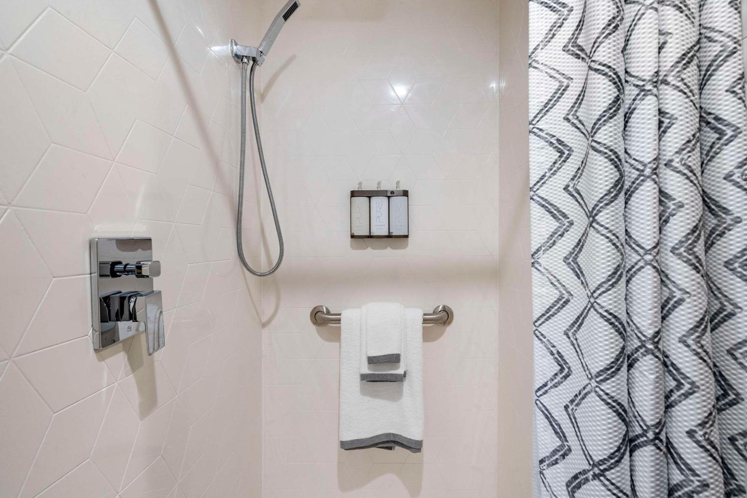 Cambria Hotel Orlando Universal Blvd — 3