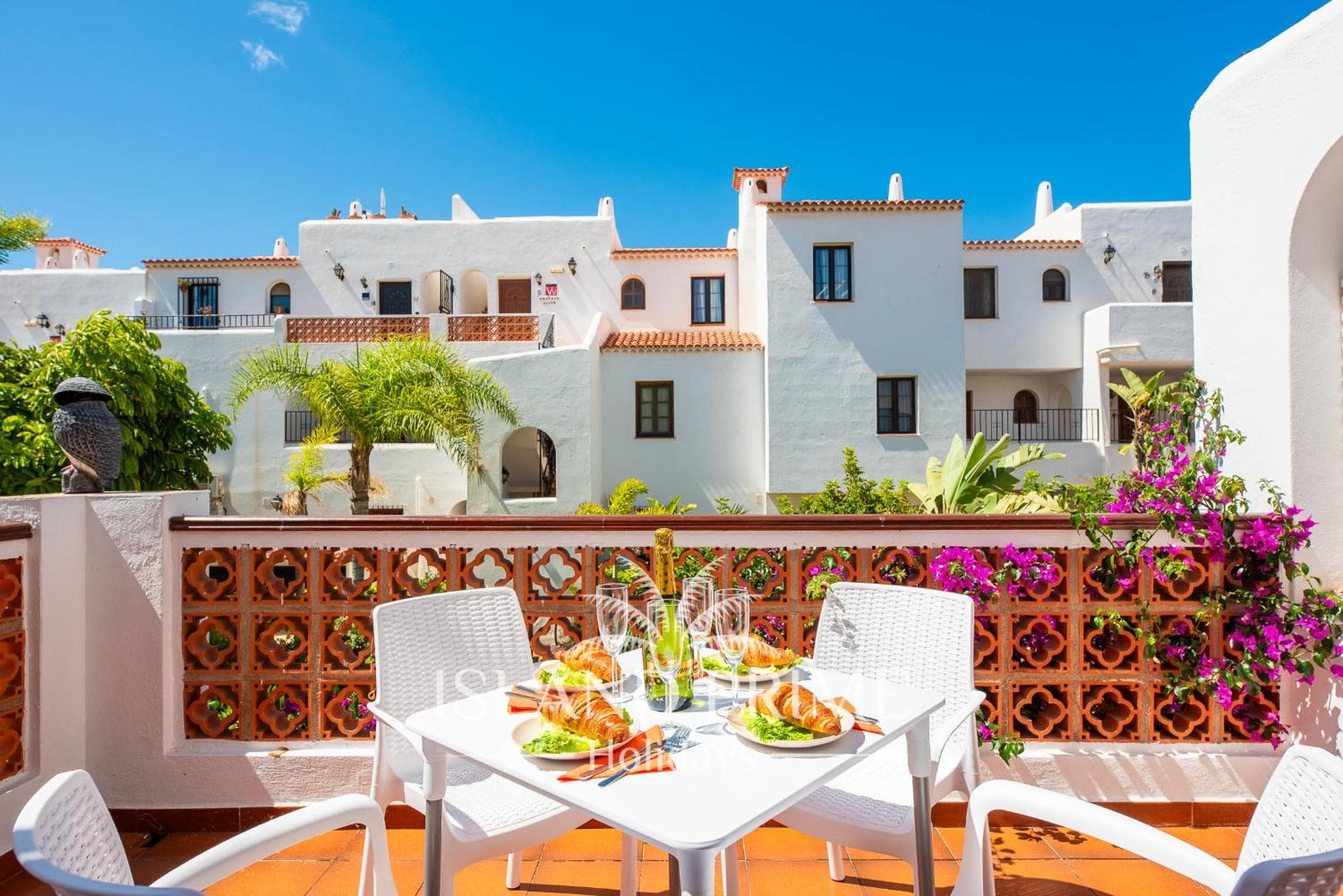 Heated Pool & Garden Views Holiday FC514 — 5